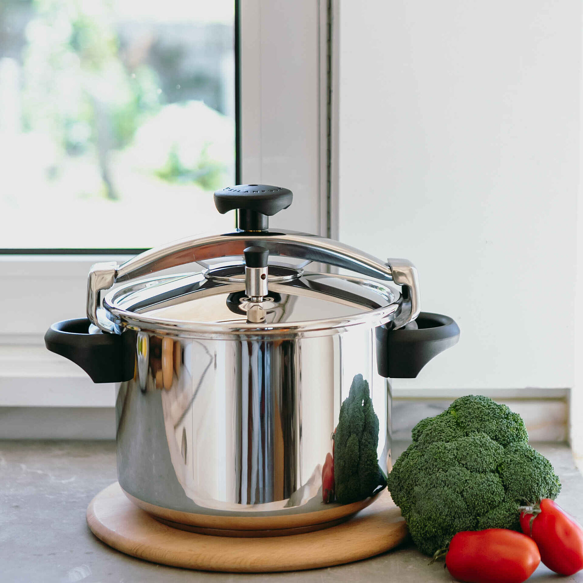 Panela Press&atilde;o Tradicional 10L Silampos