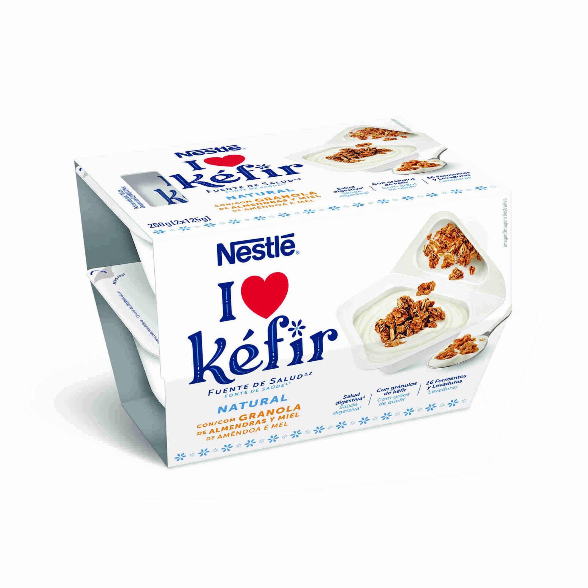 Iogurte Kefir Natural com Granola de Am&ecirc;ndoa e Mel Nestl&eacute;