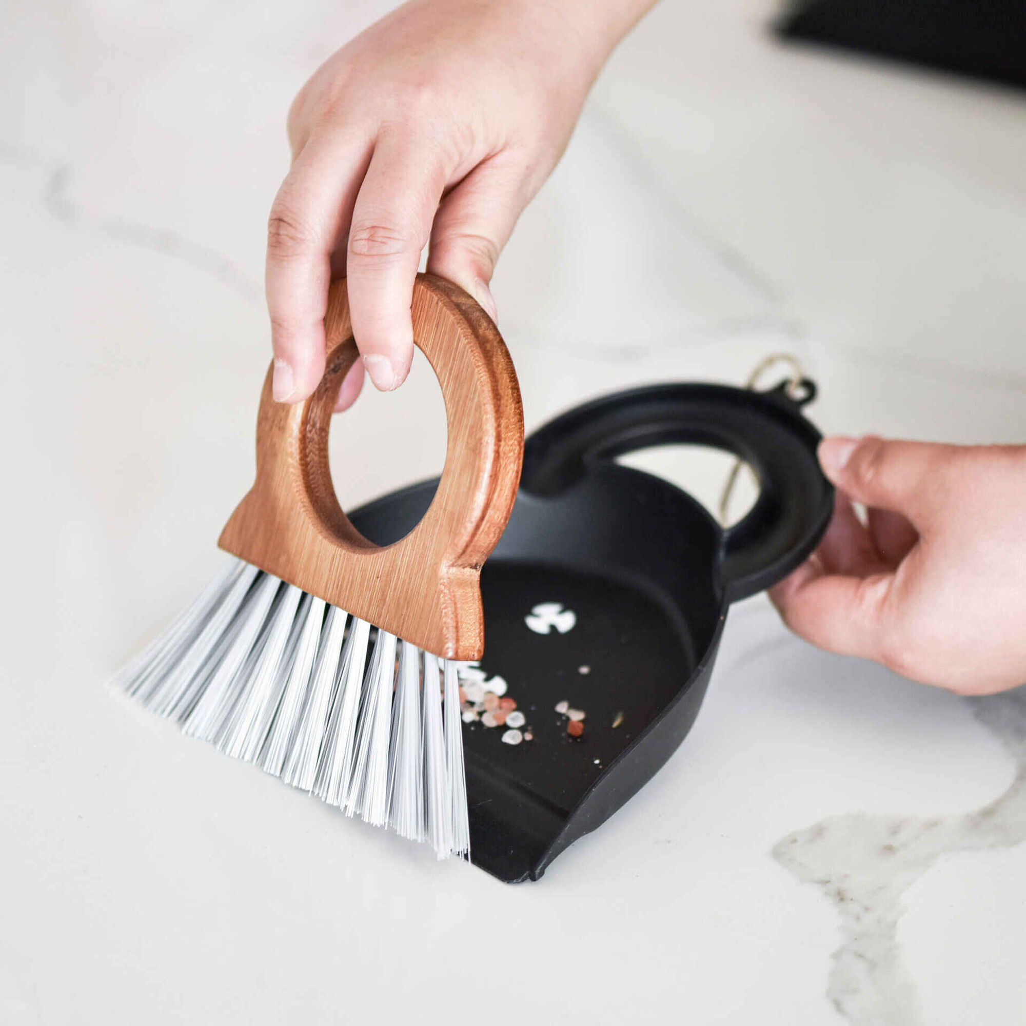 Conjunto Vassoura e Apanhador em Bambu Kasa