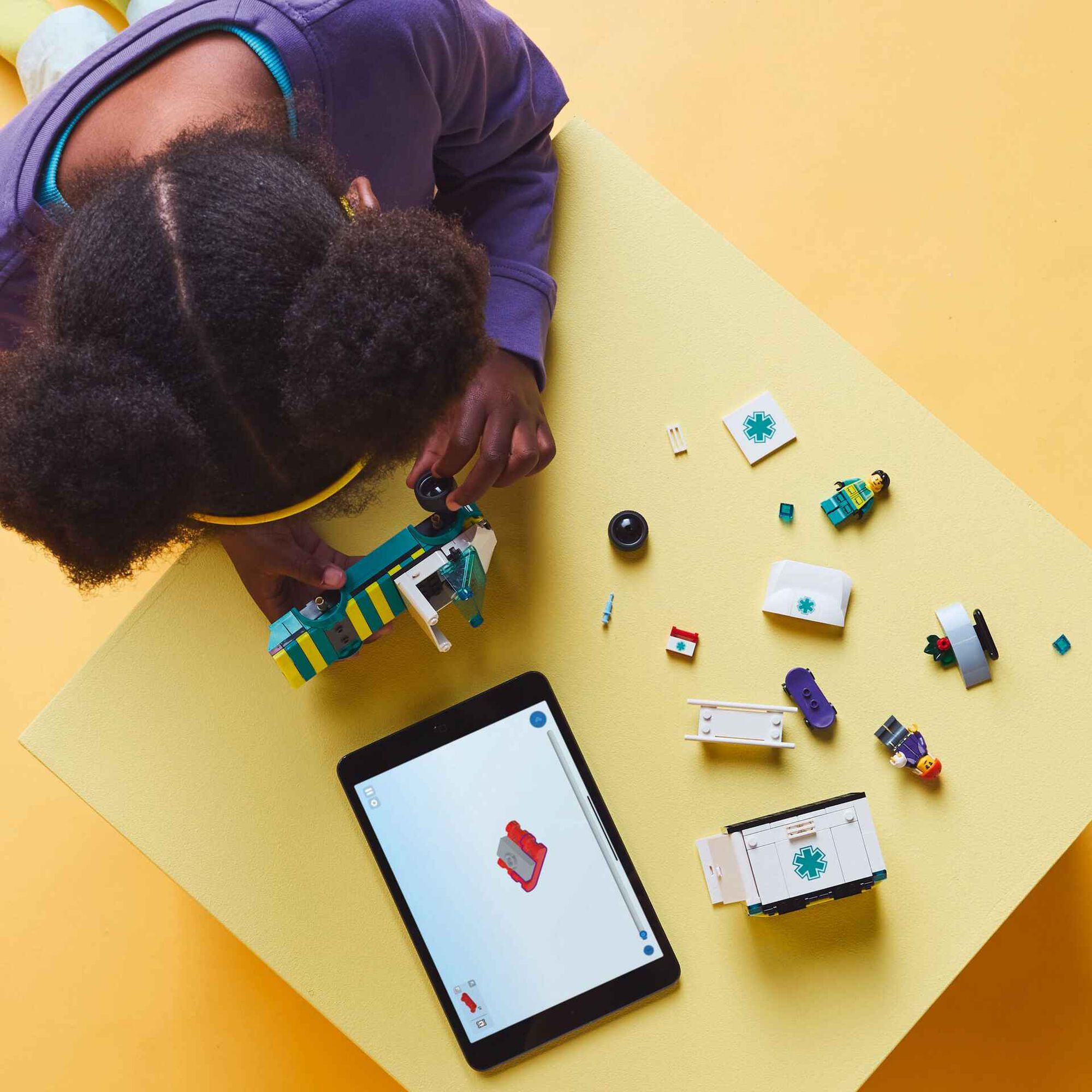 Ambulância de Emergência - 60451 Ambulância de Emergência - 60451