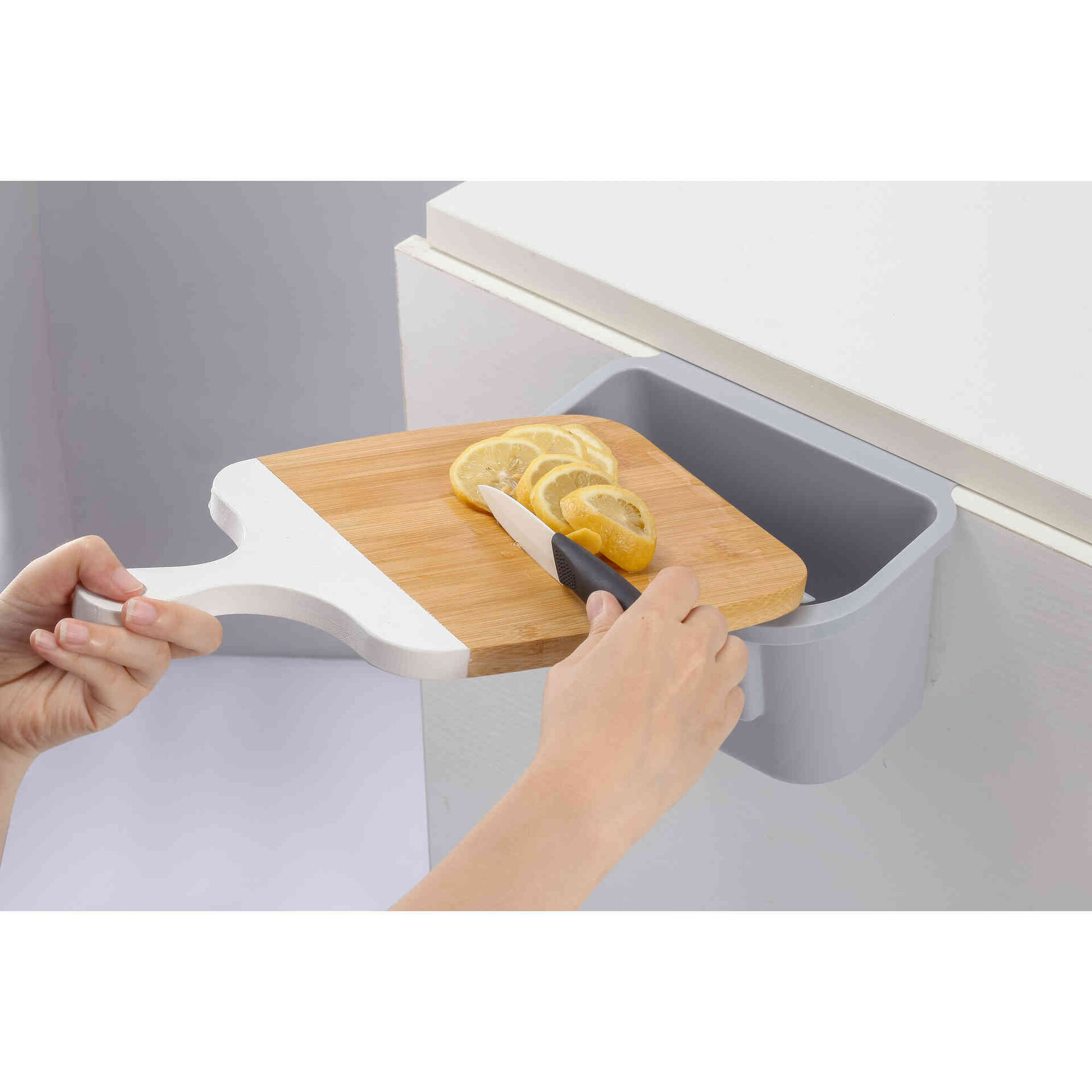 Dispensador de Lixo para Cozinha Bazar&atilde;o