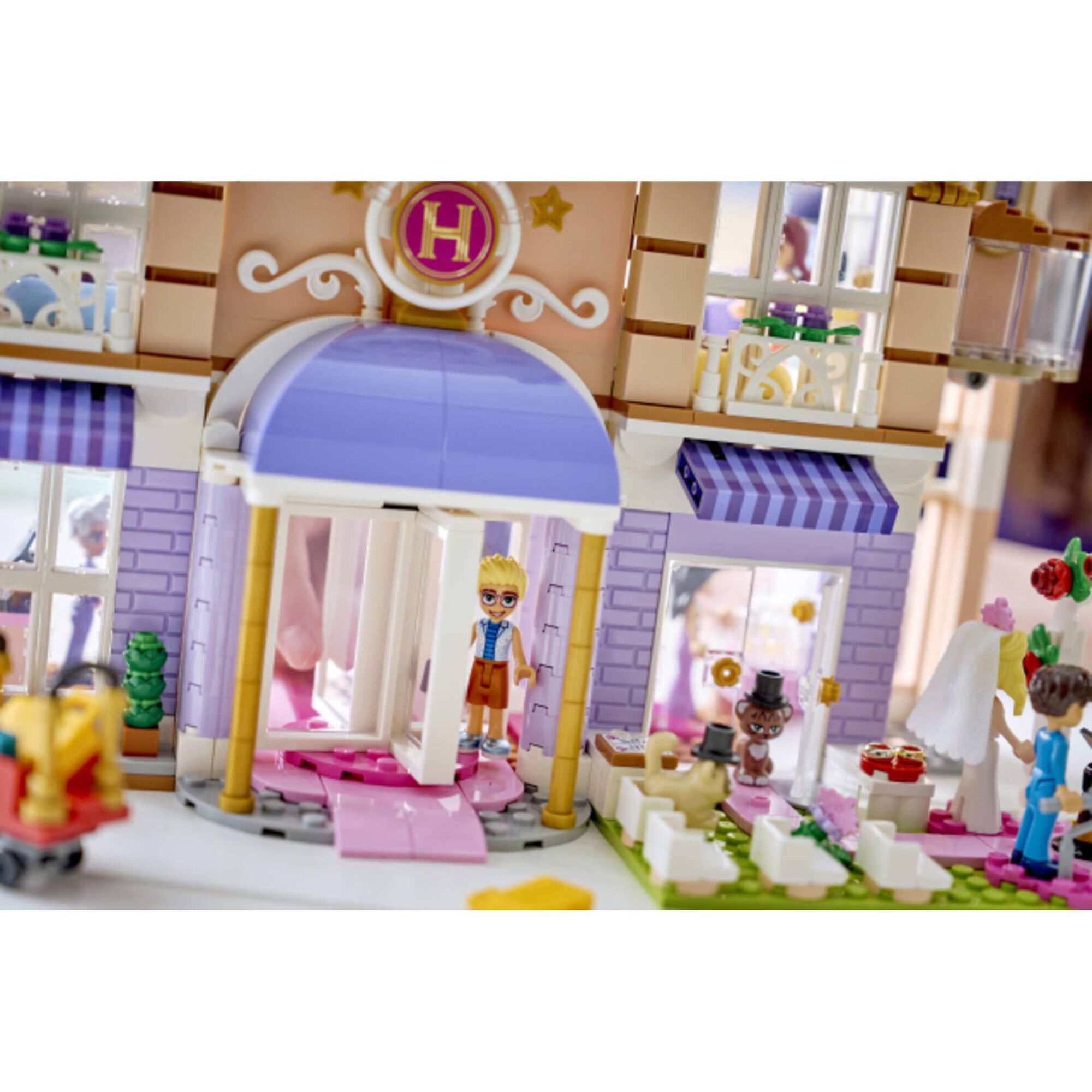 LEGO Friends - O Grande Hotel de Heartlake City - 42704
