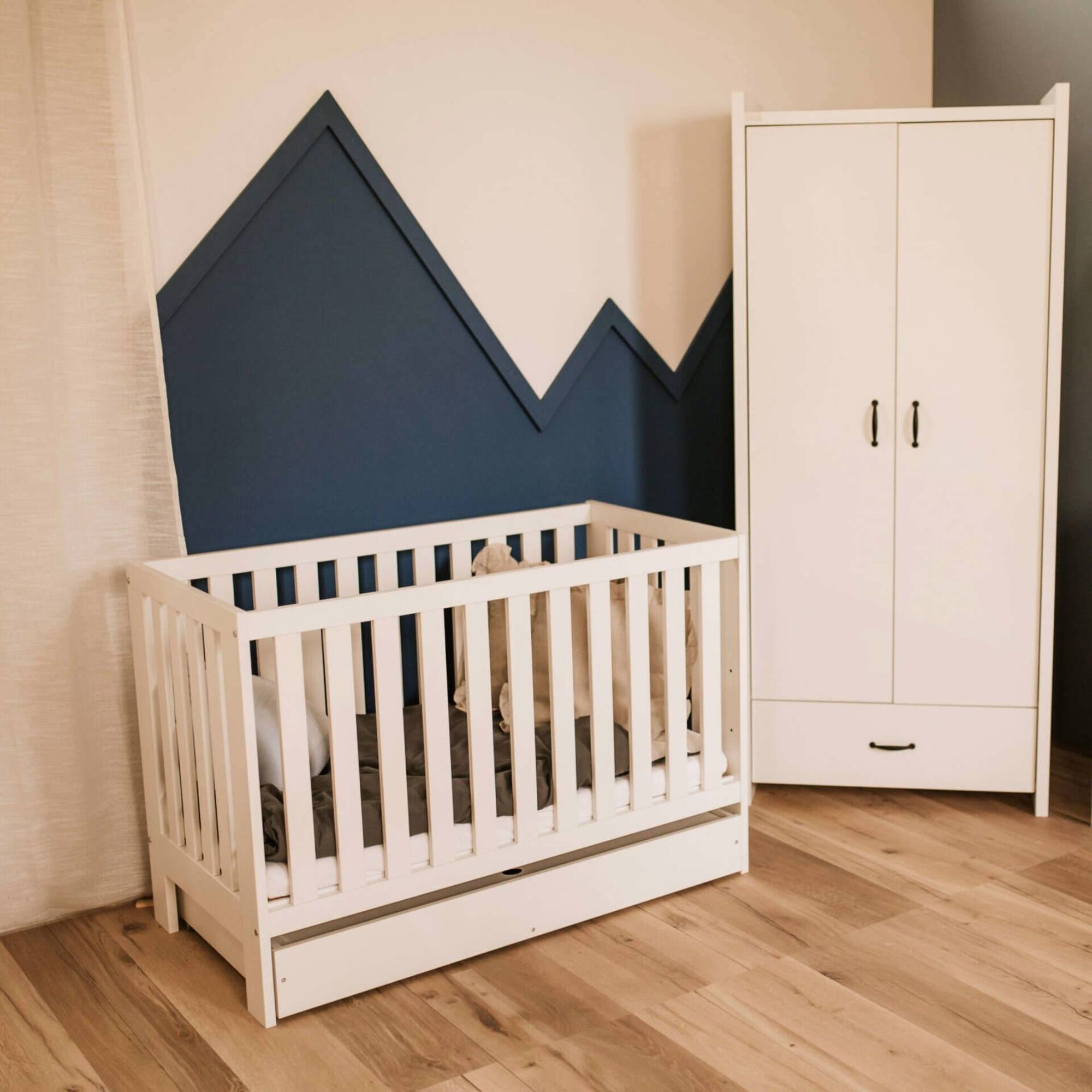 Cama de Grades Branca Amélia II Cama de Grades Branca Amélia II