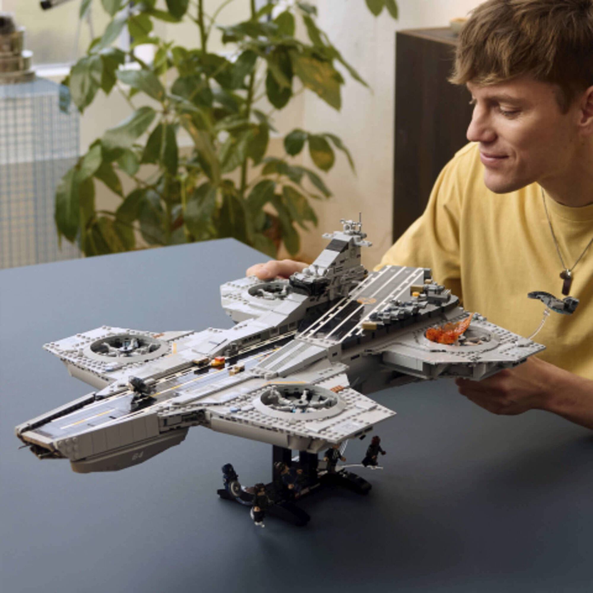 LEGO Marvel - O Helitransporte da S.H.I.E.L.D. - 76354