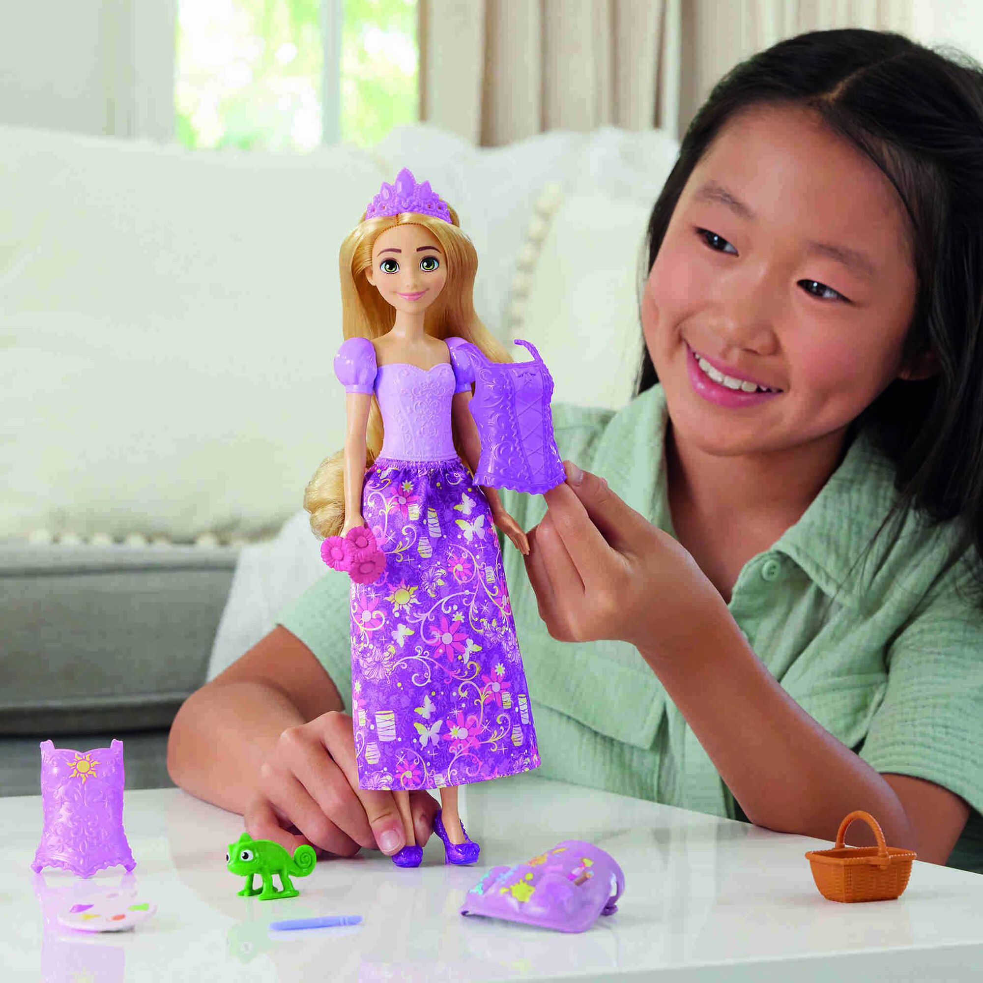 Boneca Princesa -  Rapunzel 2 em 1