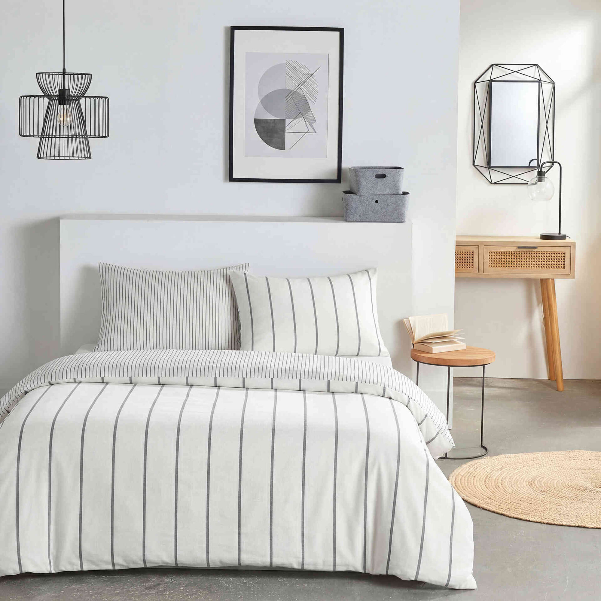 Conjunto Capa de Edred&atilde;o e Fronhas 240x260cm Riscas Cinza Kasa