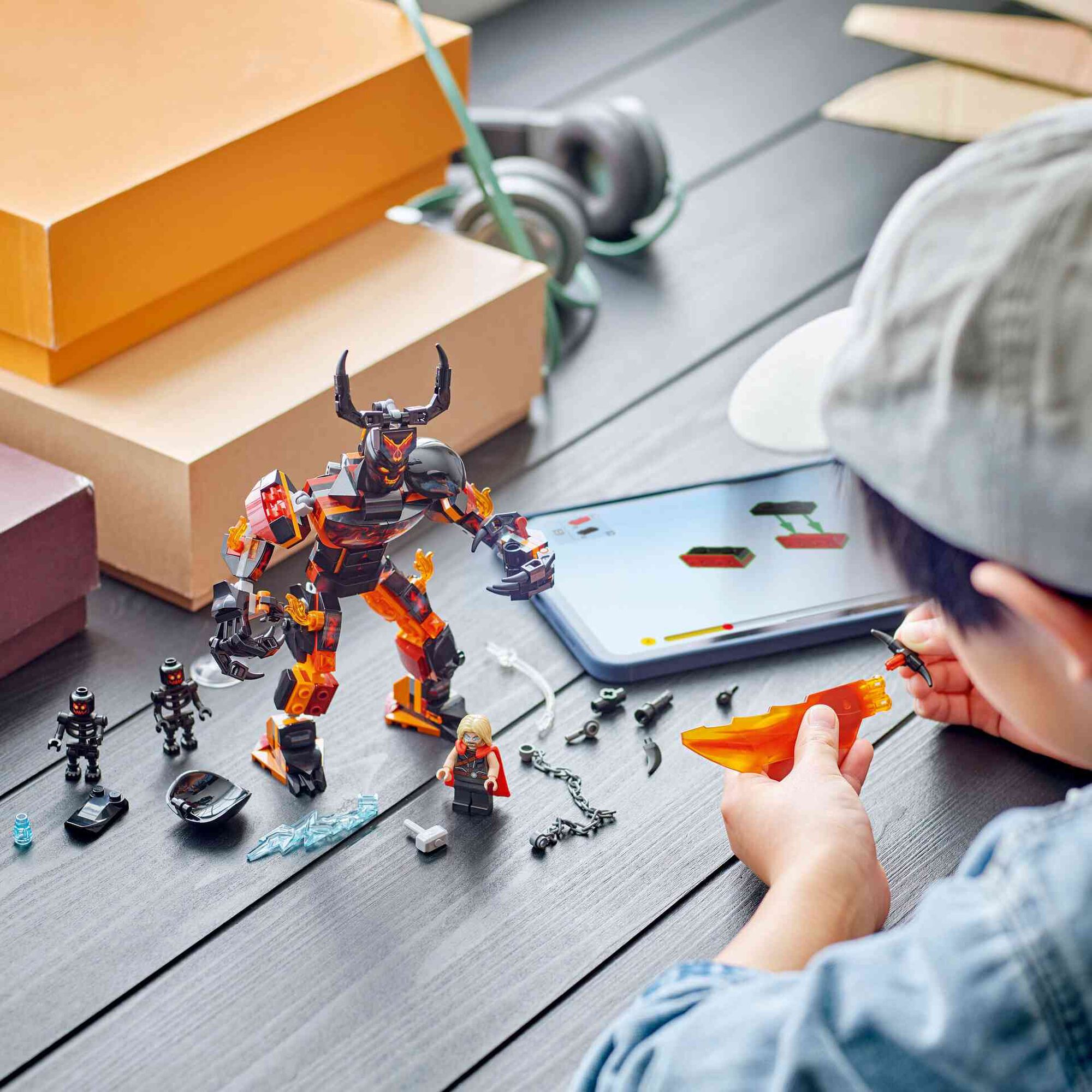 Thor vs. Figura de Construção de Surtur - 76289