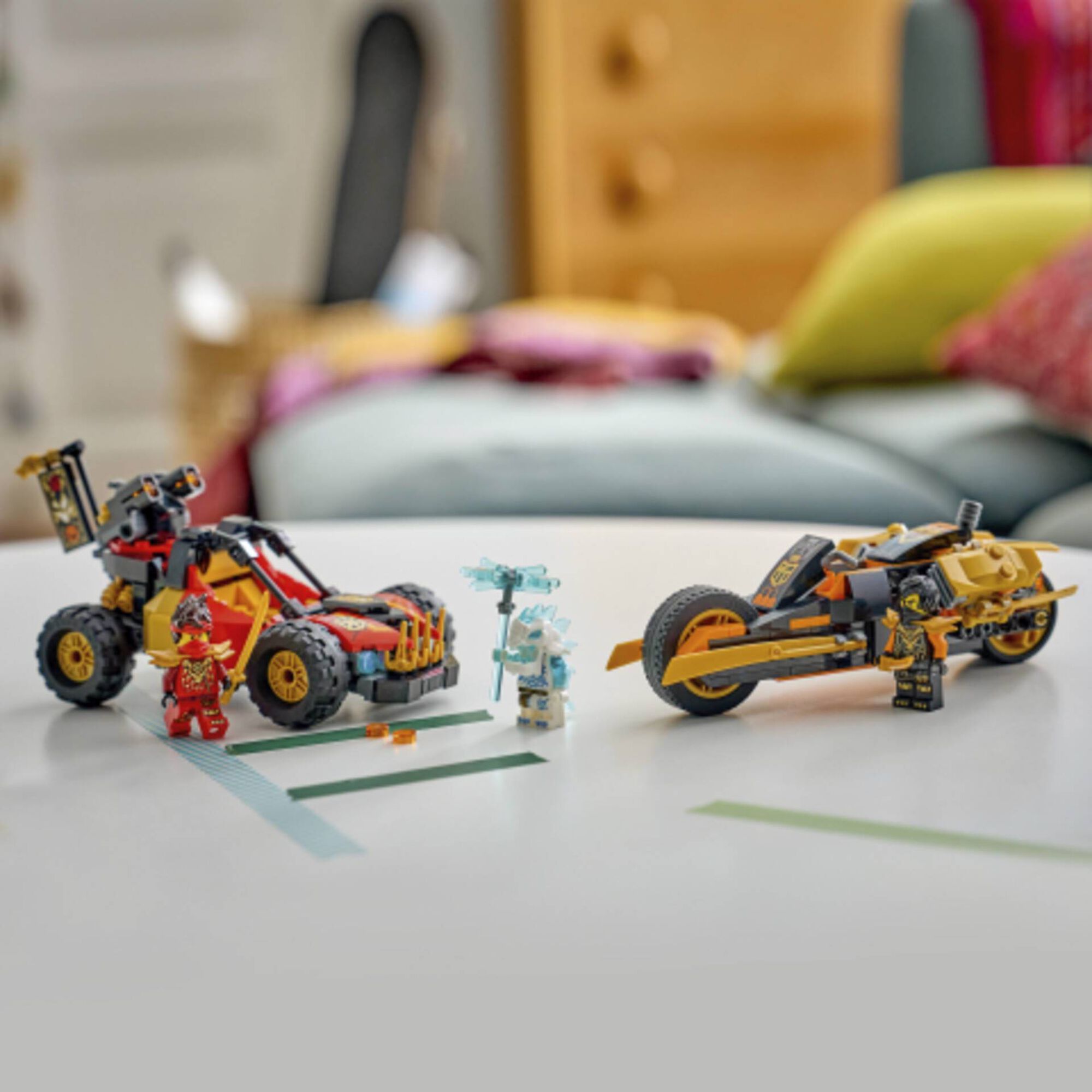 LEGO Ninjago - Ve&iacute;culos Combinadores do Kai e do Cole - 71864