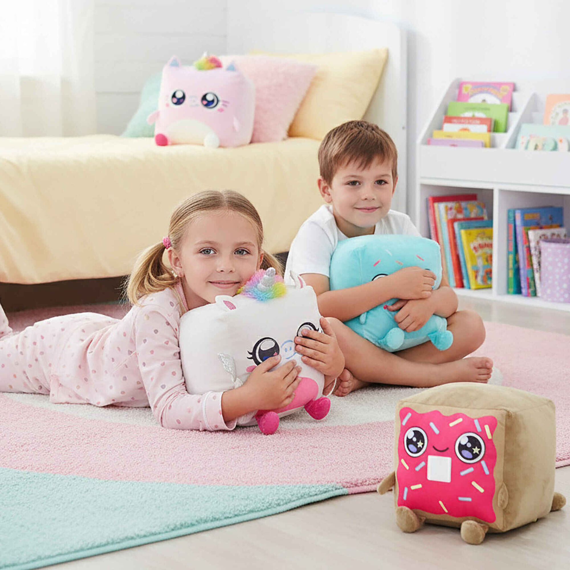 Peluche Cubeezz 43cm (v&aacute;rios modelos)