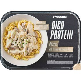 Massa com Frango e Molho Cremoso Cogumelos