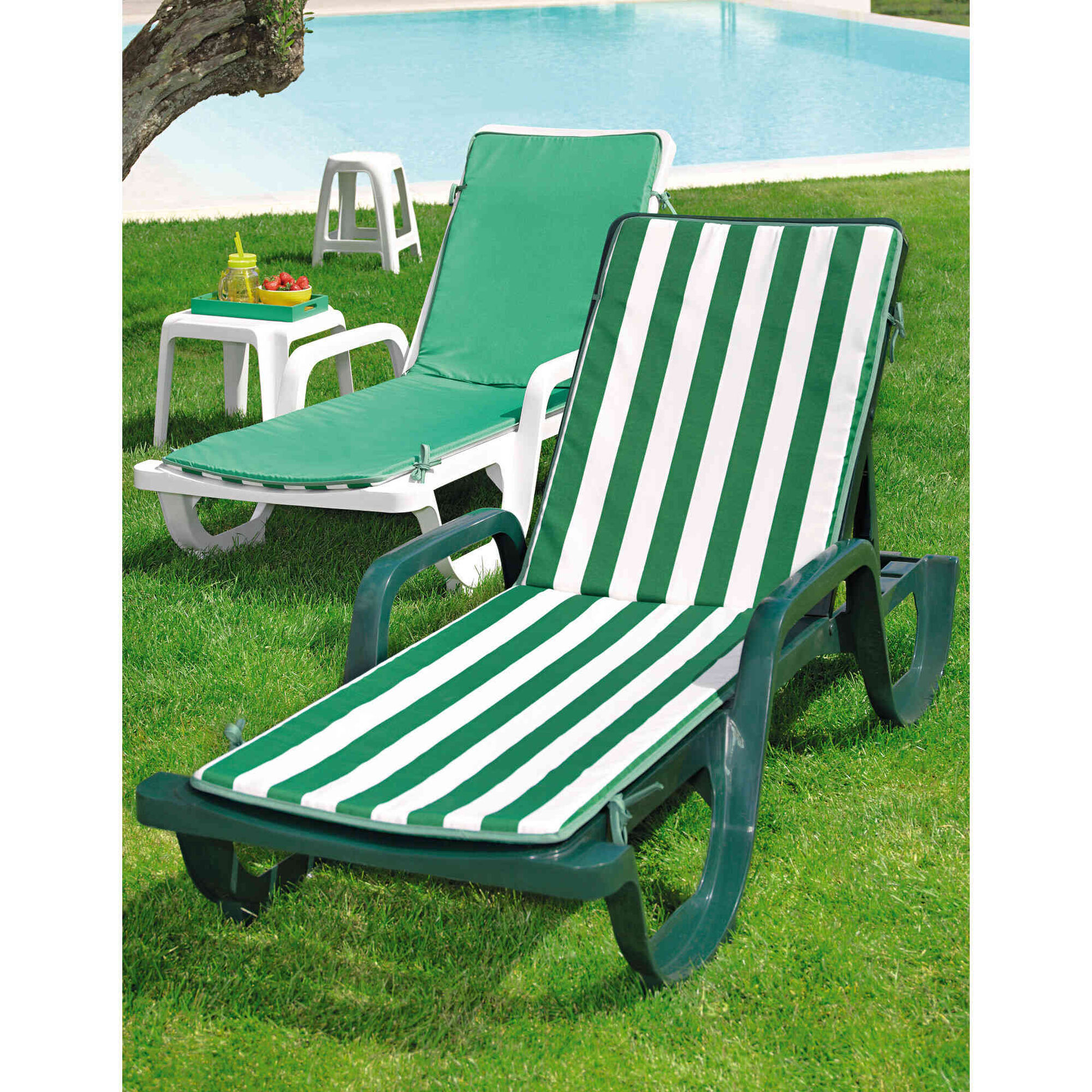 Espregui&ccedil;adeira de Resina Malibu Joluce