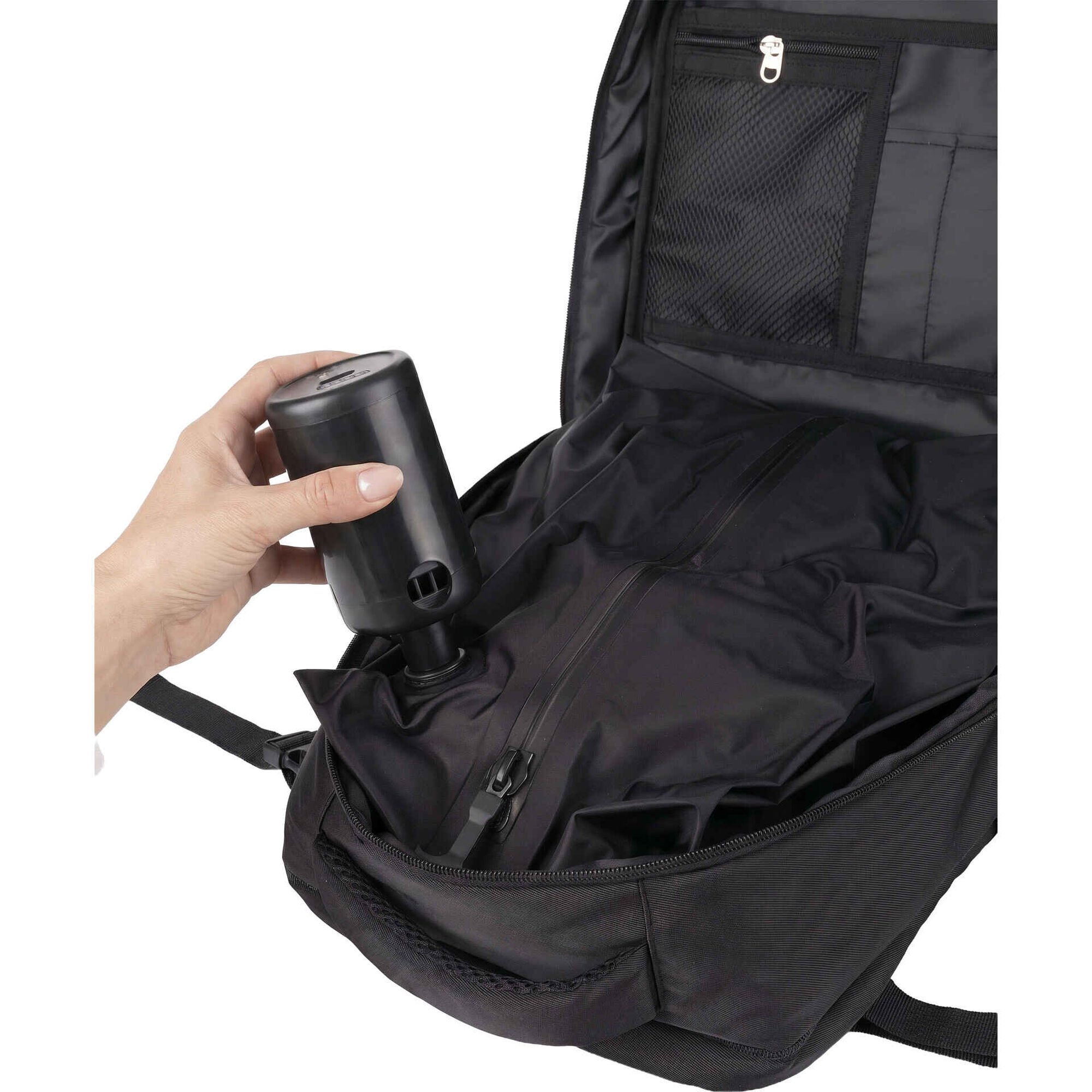 Mochila de Viagem com Compress&atilde;o a V&aacute;cuo 24L Preta