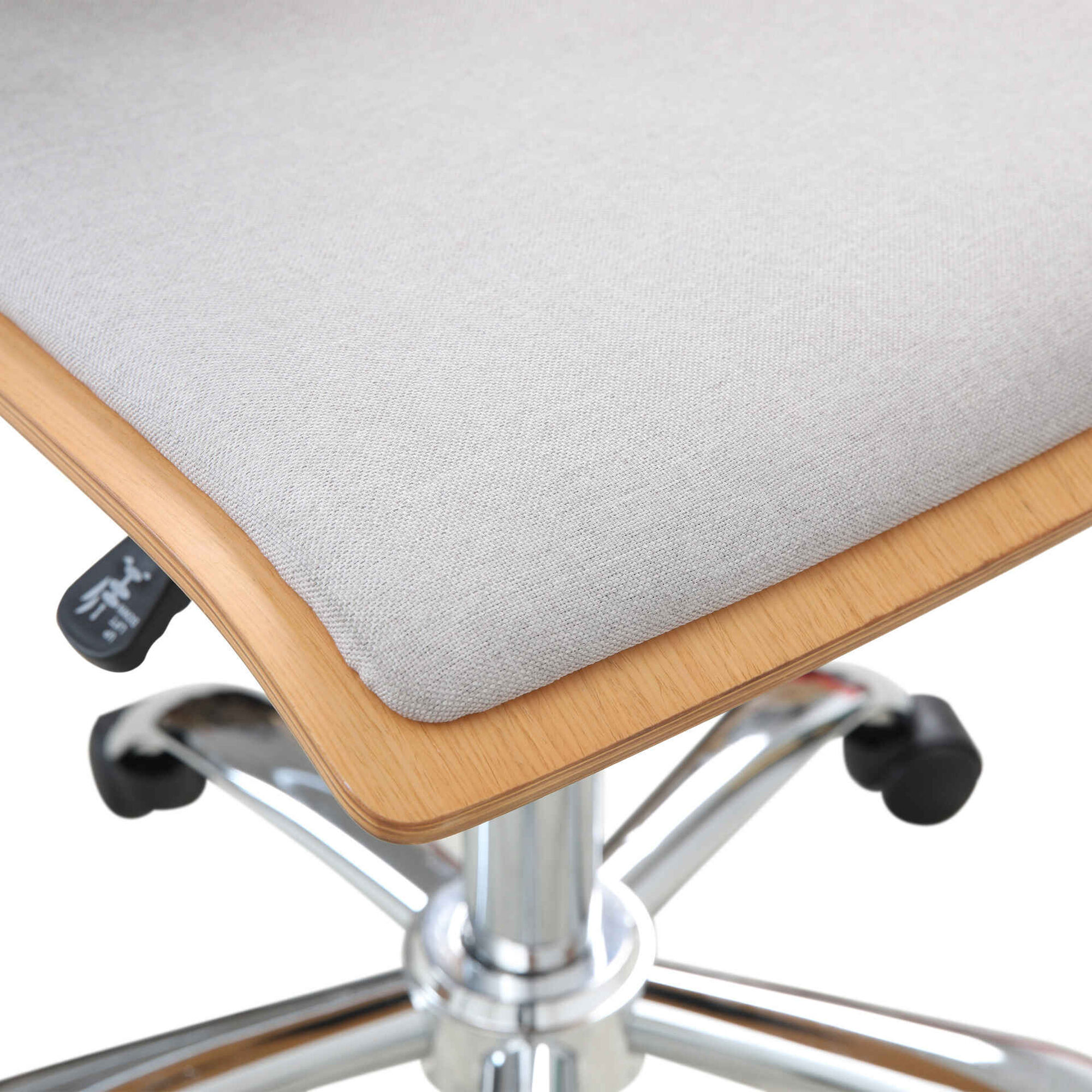 Cadeira de Escrit&oacute;rio Madeira Estofada