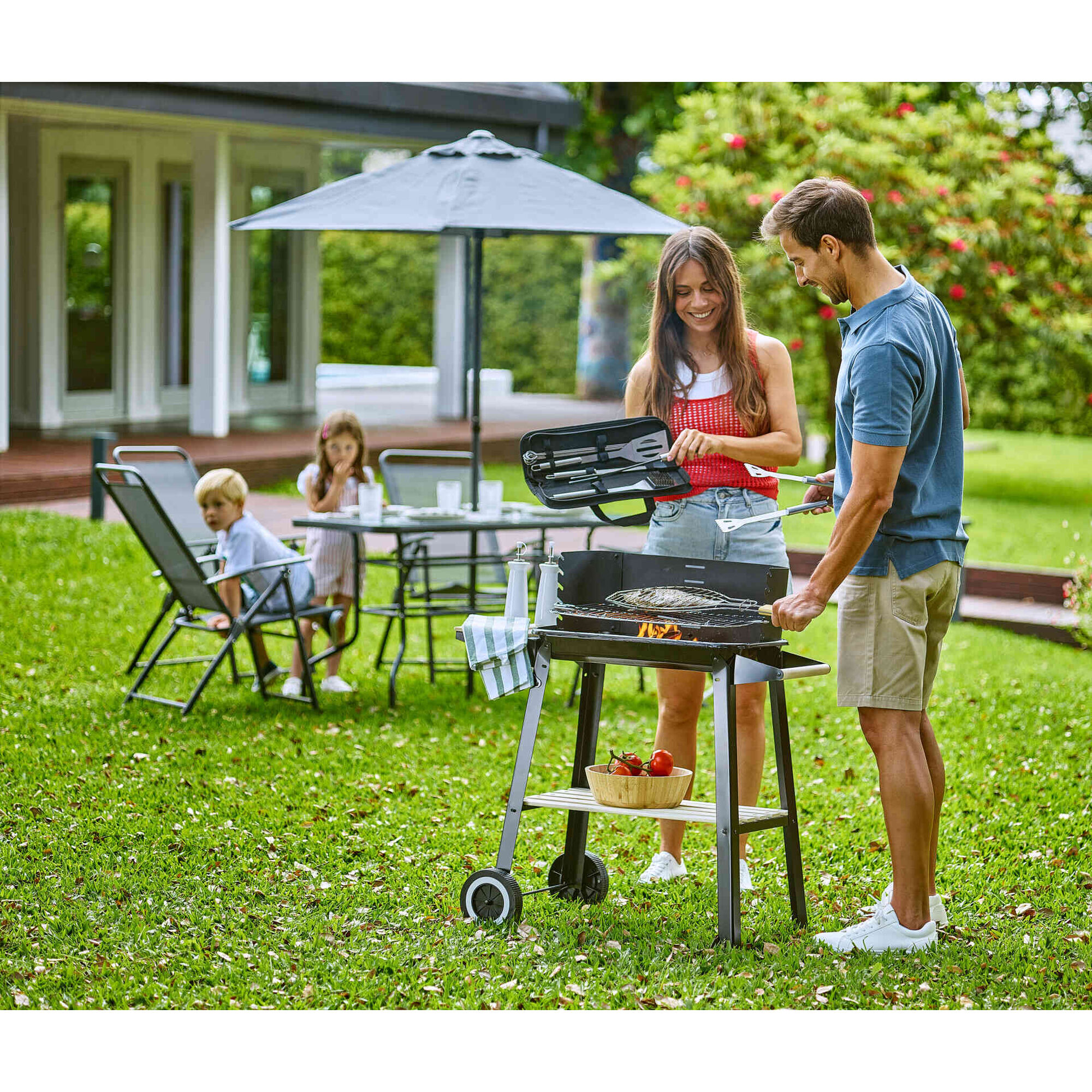 Barbecue Carv&atilde;o 83,5x45x87cm Preto Moledo BBQ Collection