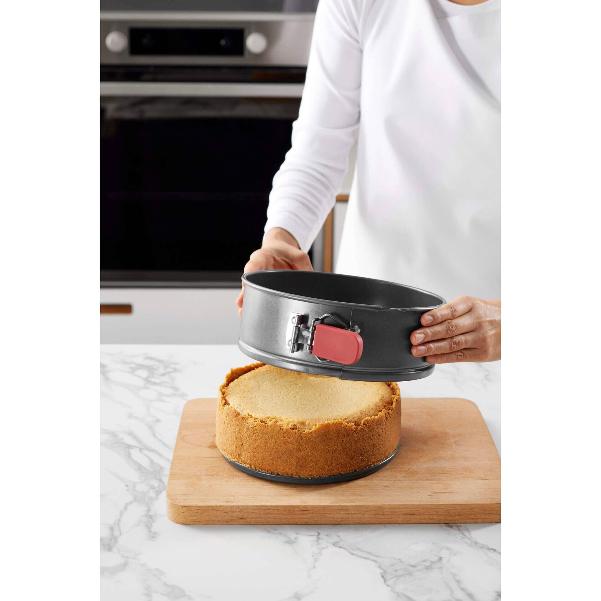 Forma Springform Desmont&aacute;vel Antiaderente 24cm L&eacute;ku&eacute;