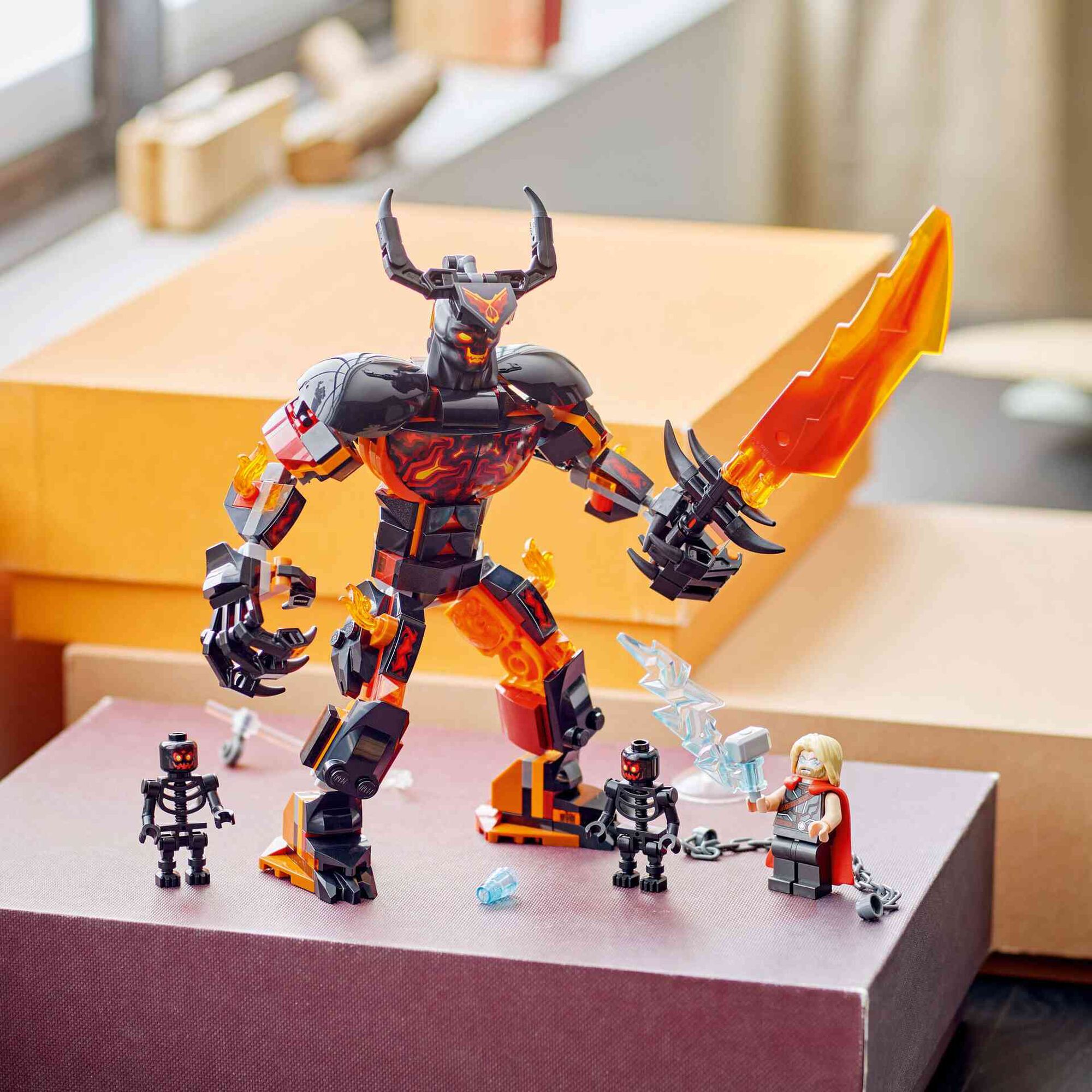 Thor vs. Figura de Construção de Surtur - 76289