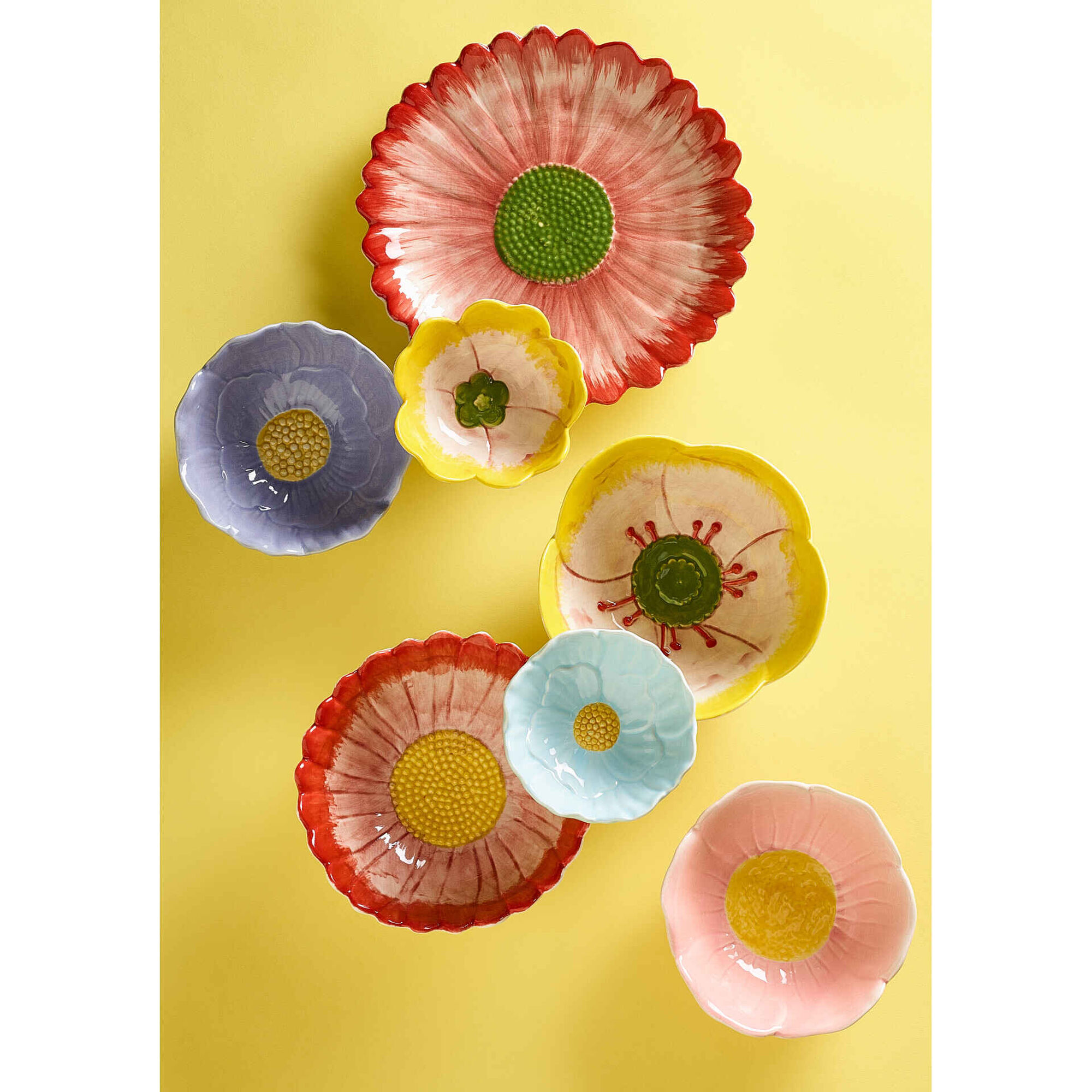 Ta&ccedil;a 9,3cm Flor Amarela com Centro Verde