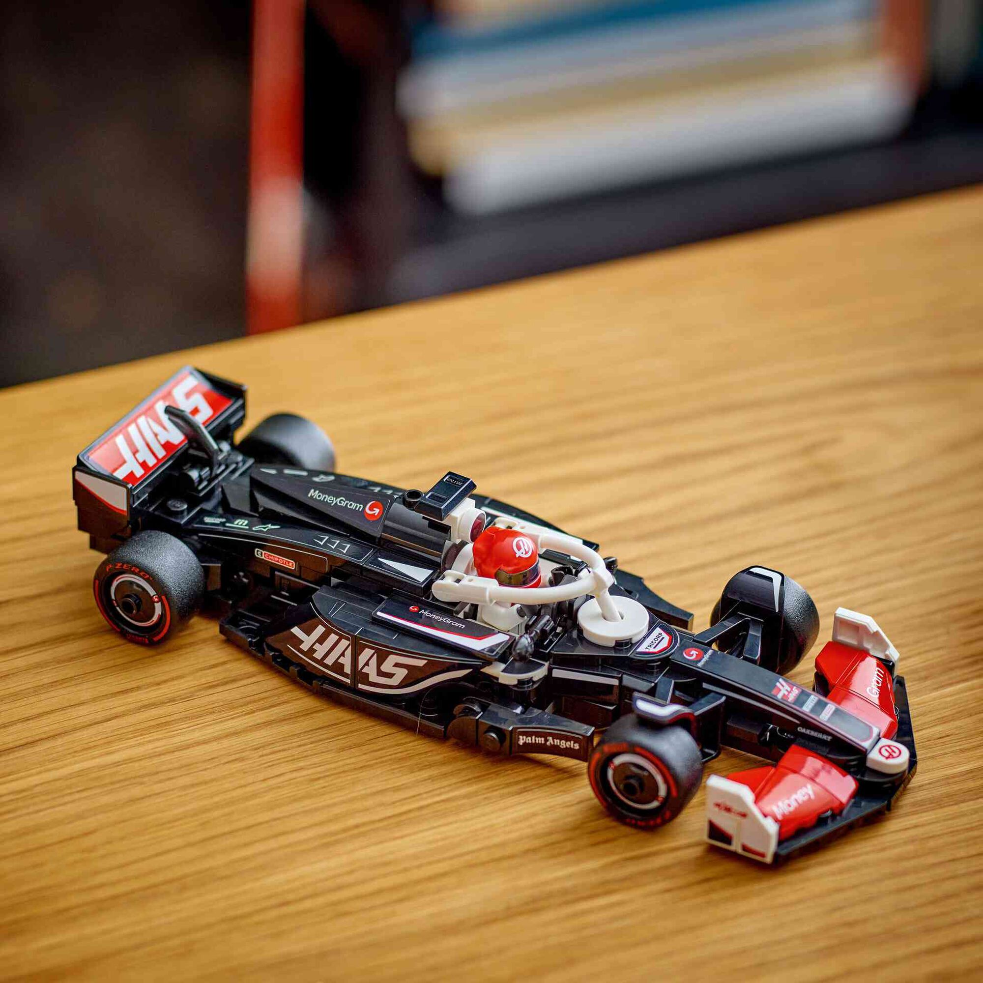 LEGO Speed Champions - Carro de Corrida MoneyGram Haas F1 Team VF-24 - 77250