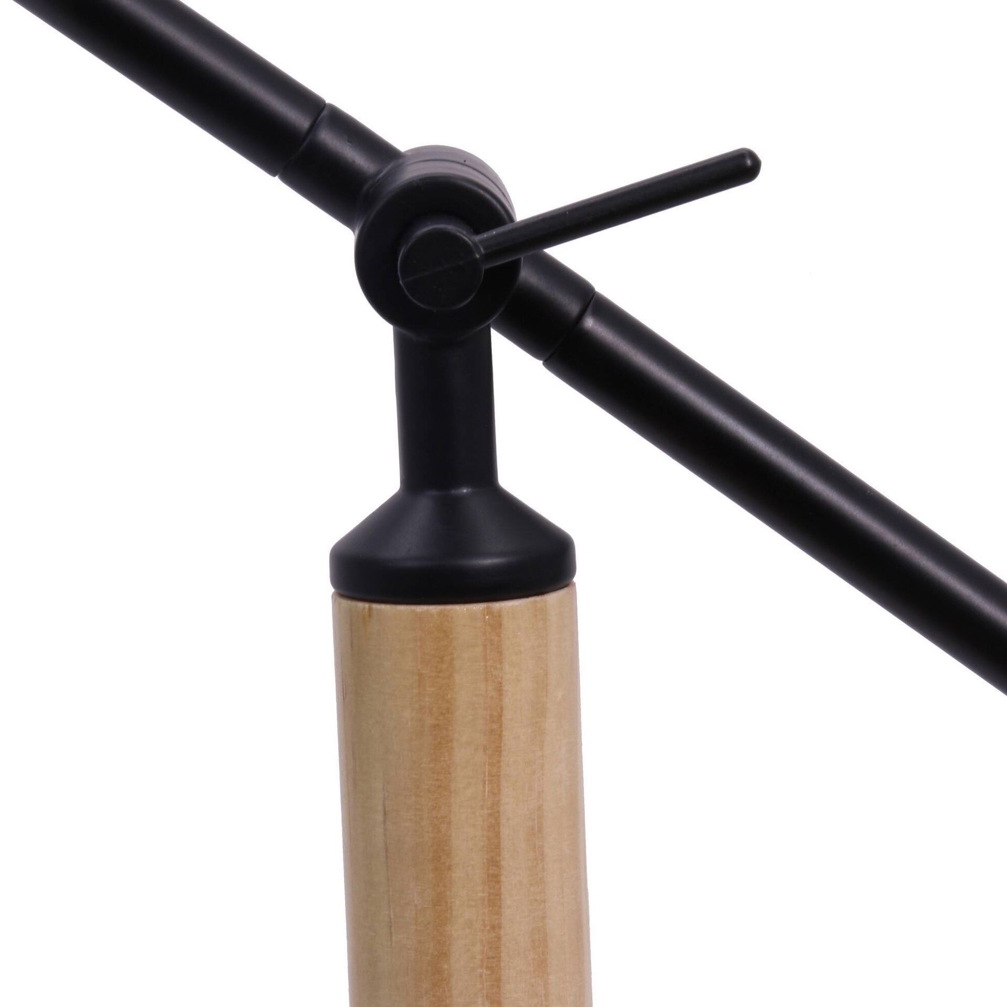 Candeeiro de Ch&atilde;o Metal Preto E&ccedil;a Kasa