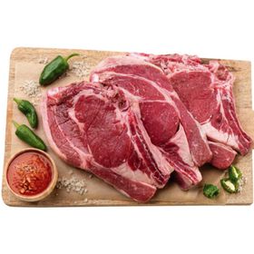 Vazio Alto de Novilho com Osso Fatiado no Balcão