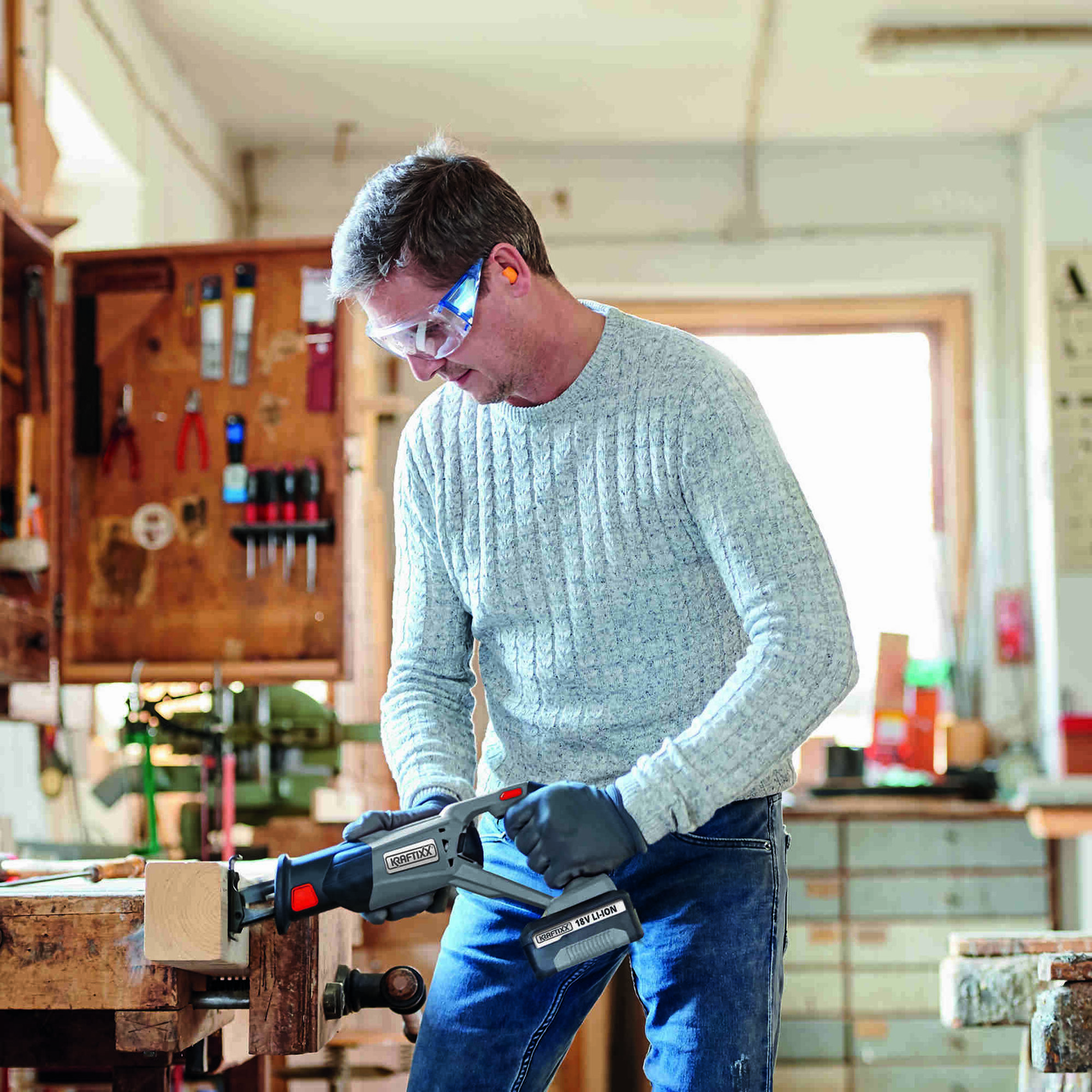 Serra sabre 18V sem Bateria