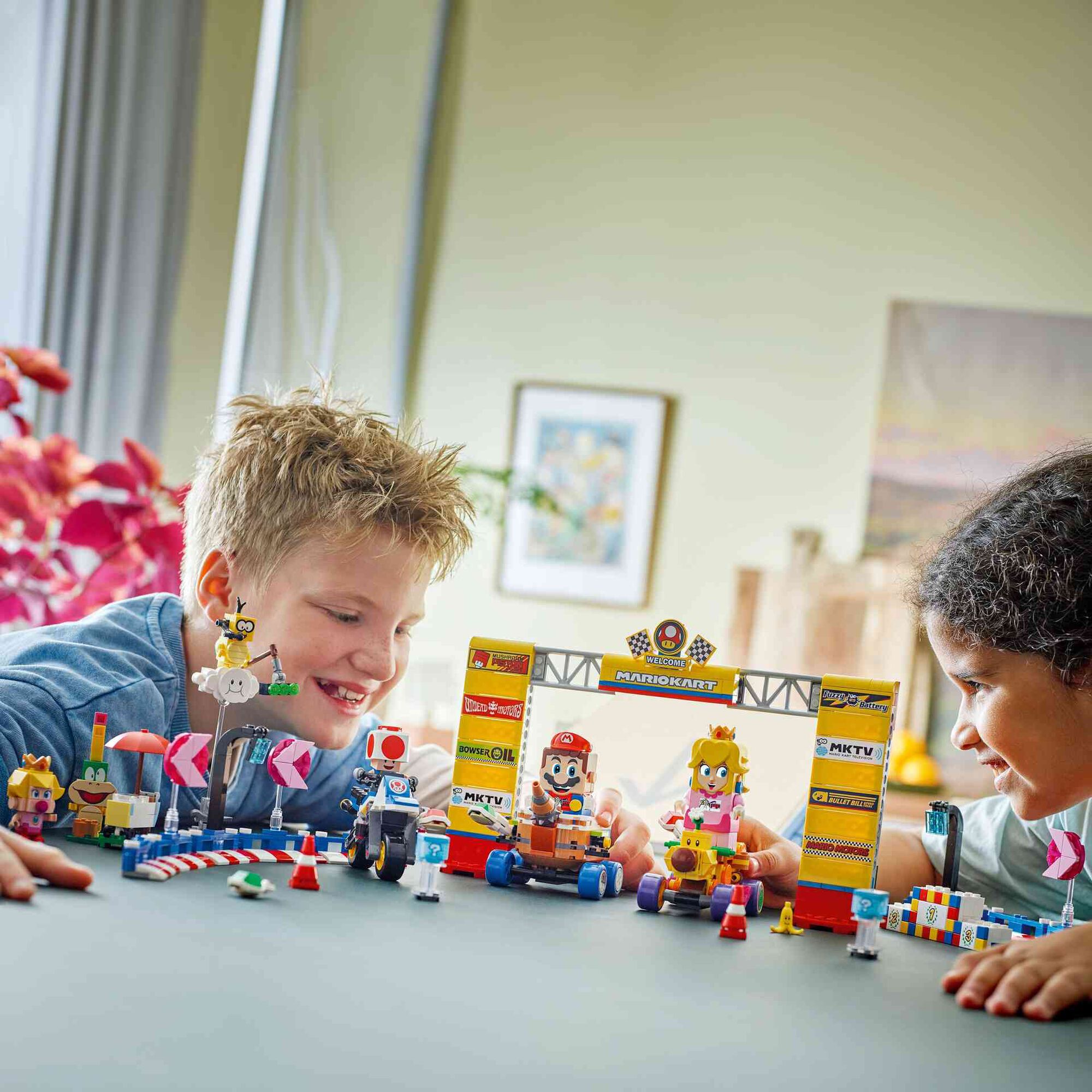 Mario Kart – Conjunto Peach Bebé e Grande Prémio - 72036 Mario Kart – Conjunto Peach Bebé e Grande Prémio - 72036