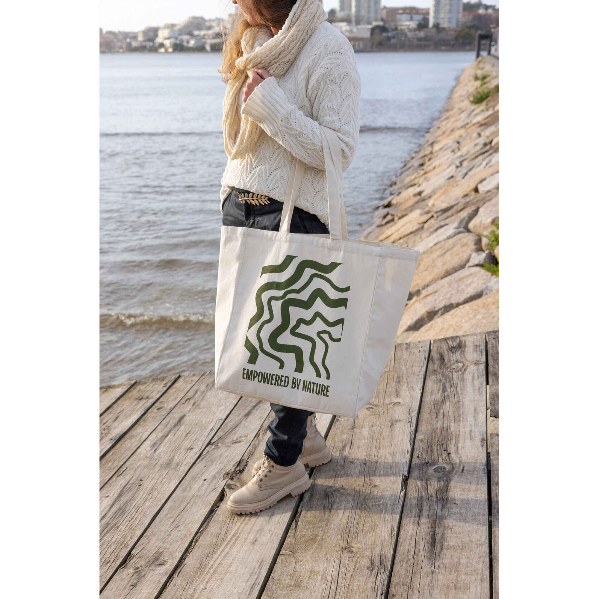 Saco Pl' Antarr Empowered by Nature