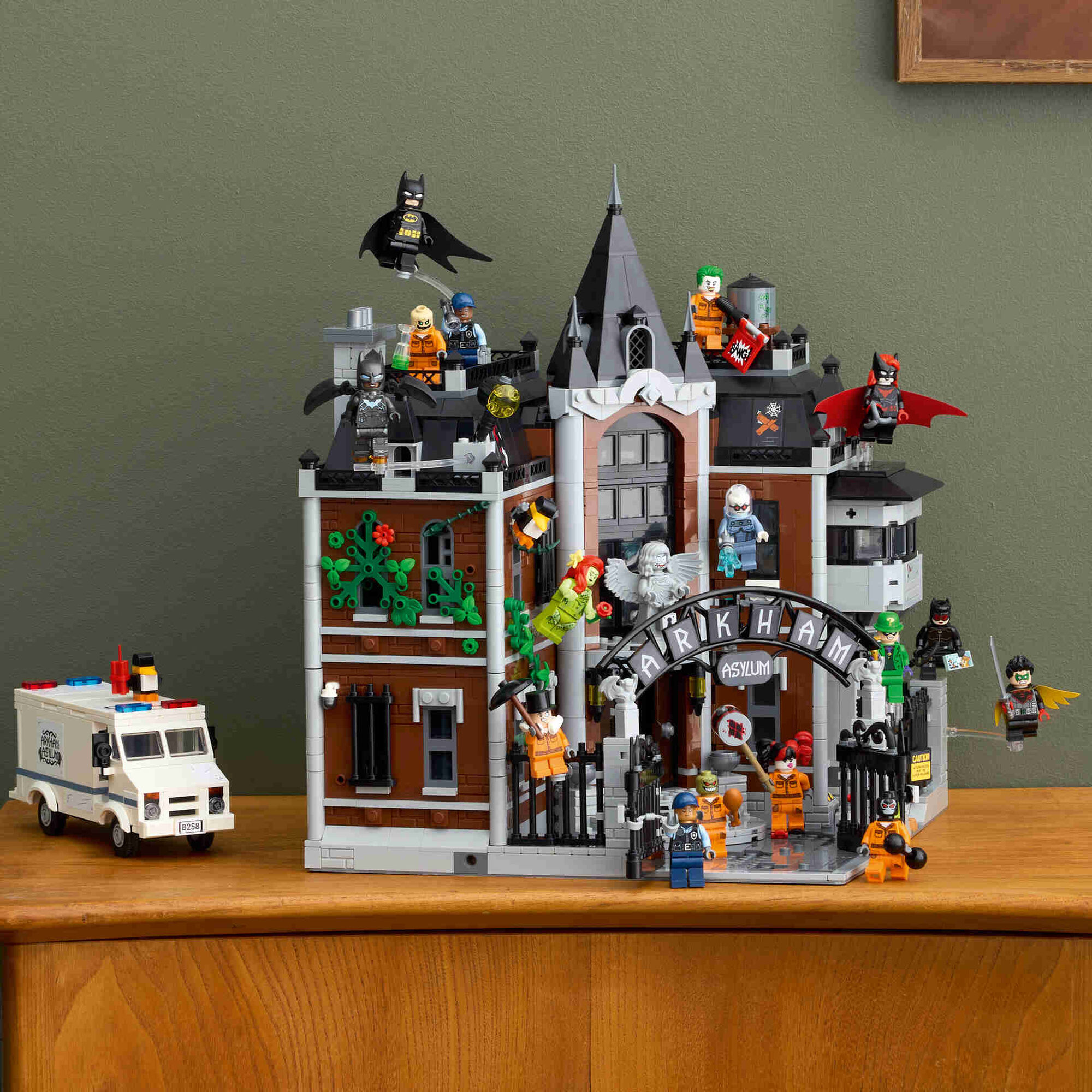 LEGO - Arkham Asylum - 76300