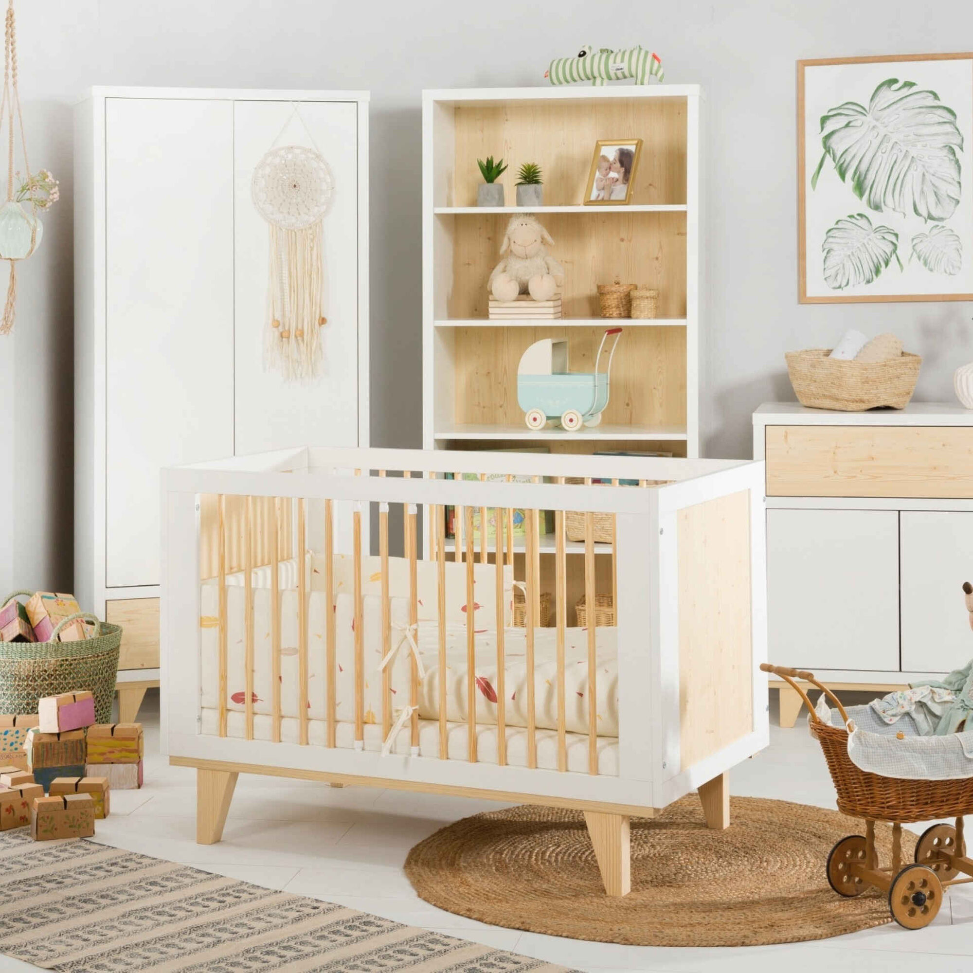 Cama de Grades Madeira Branca Lydia