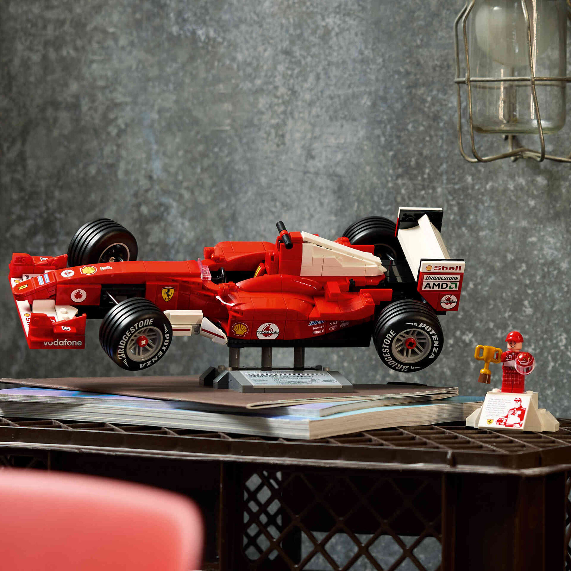LEGO Icons - Ferrari F2004 e Michael Schumacher - 11375
