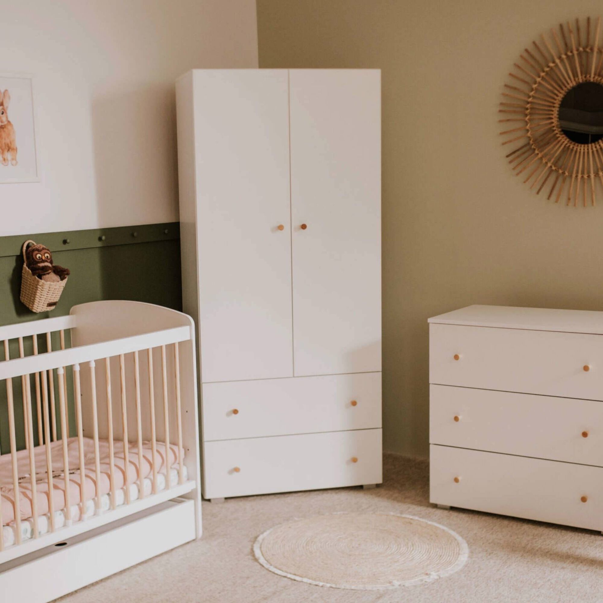 Roupeiro 2 Portas e 2 Gavetas 80x183x52cm Branco Karolina