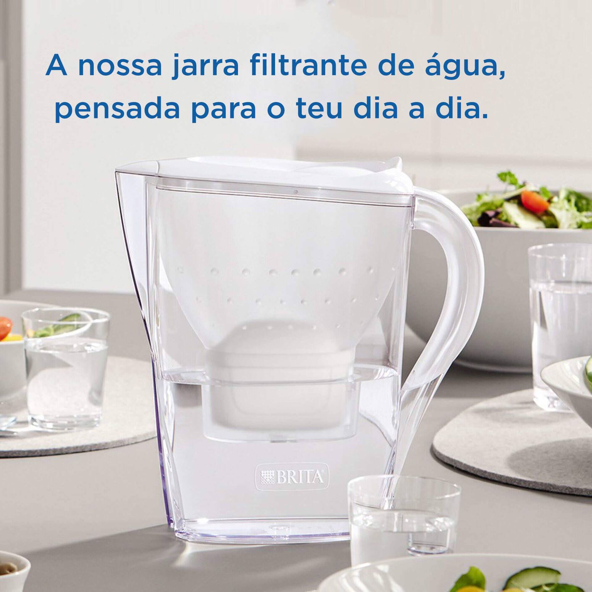 Conjunto Jarro de Filtrar 2,4L Marella Branco e 1 Filtro Maxtra Pro All-In-1 Brita