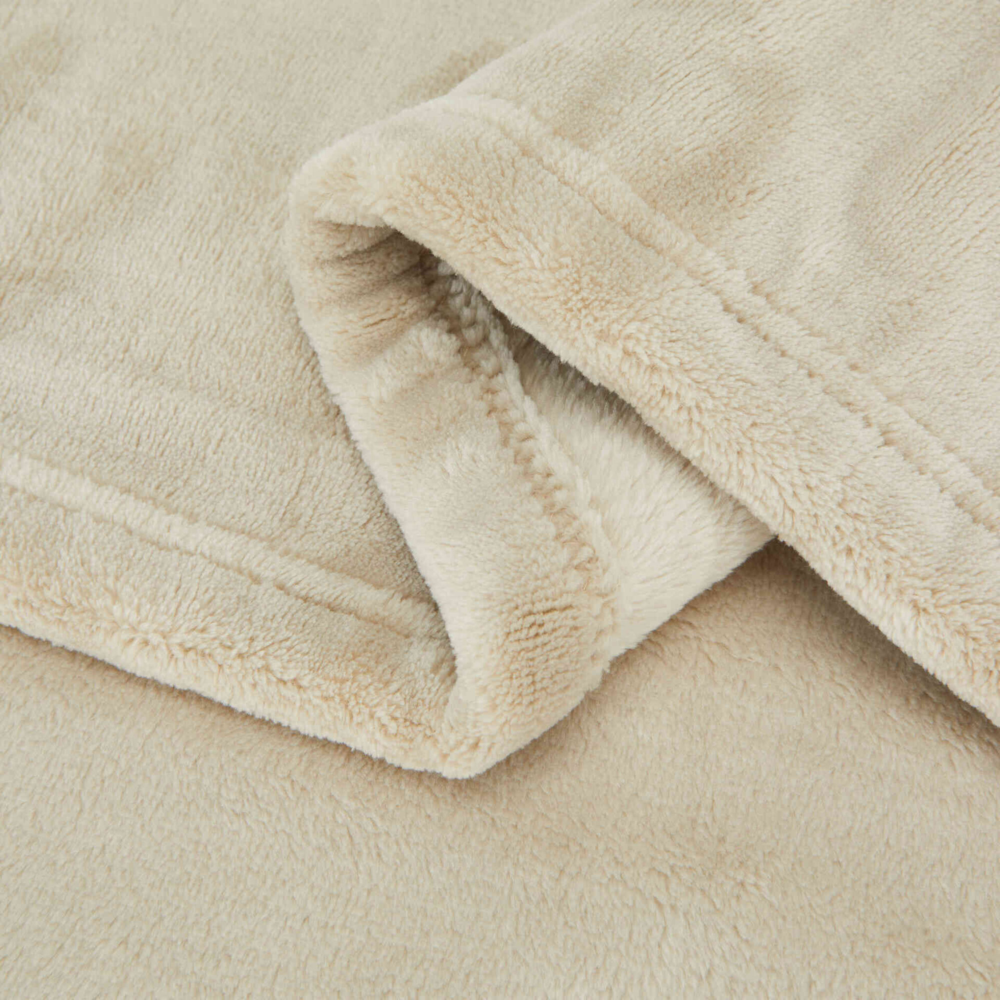 Manta Flanela 130x160cm P&eacute;rola Kasa