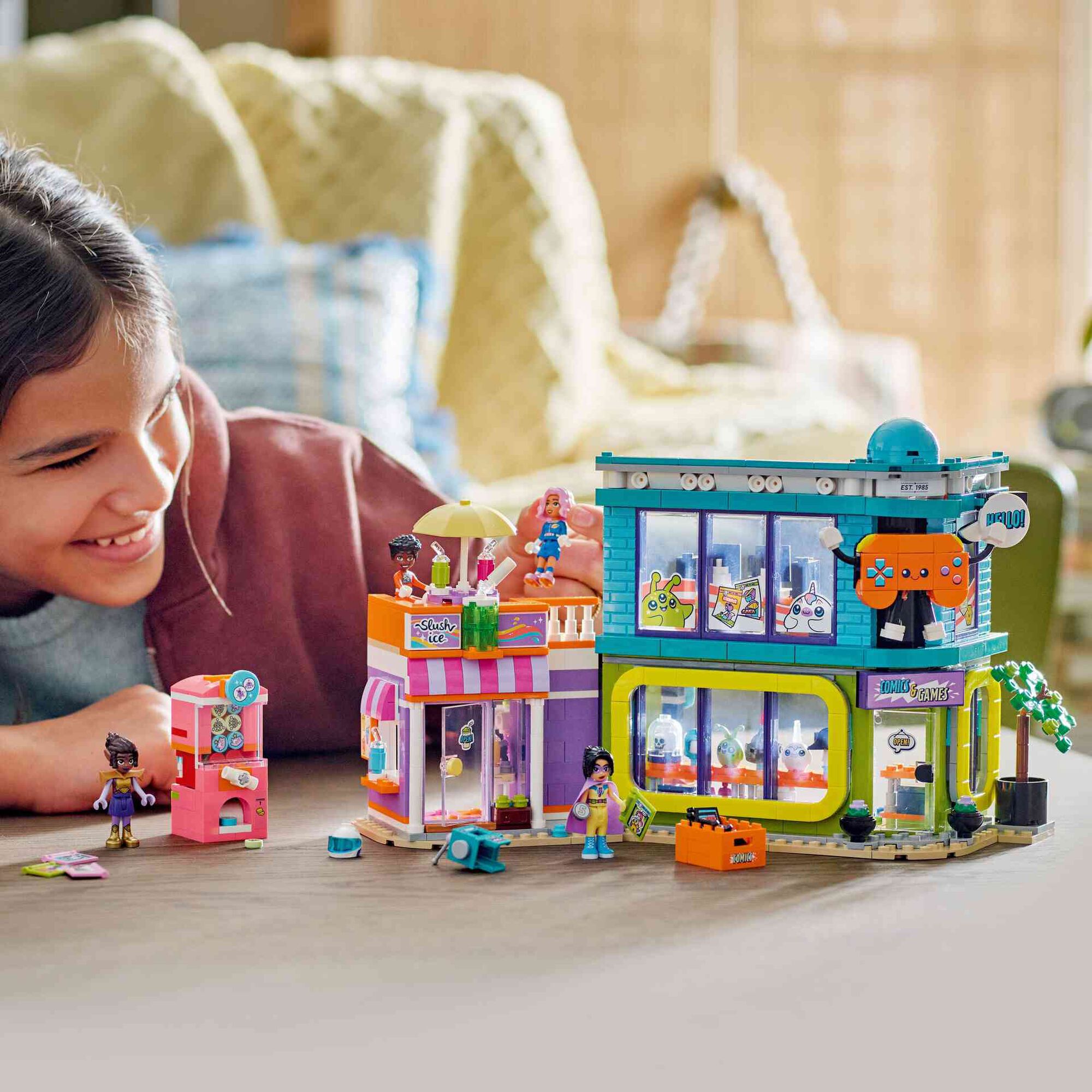 LEGO Friends - Loja de Bandas Desenhadas e Jogos - 42674