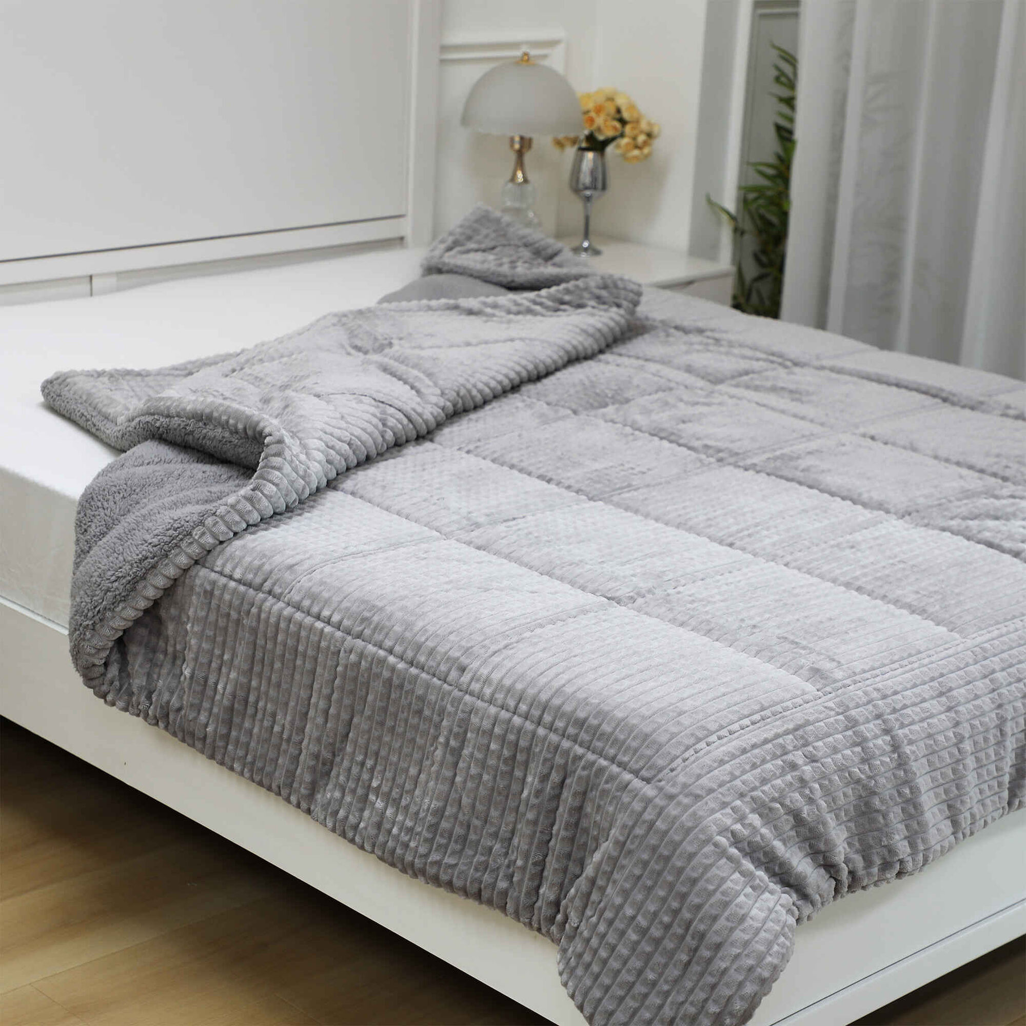 Edred&atilde;o Flanela 240x220cm com Borreguito Kasa