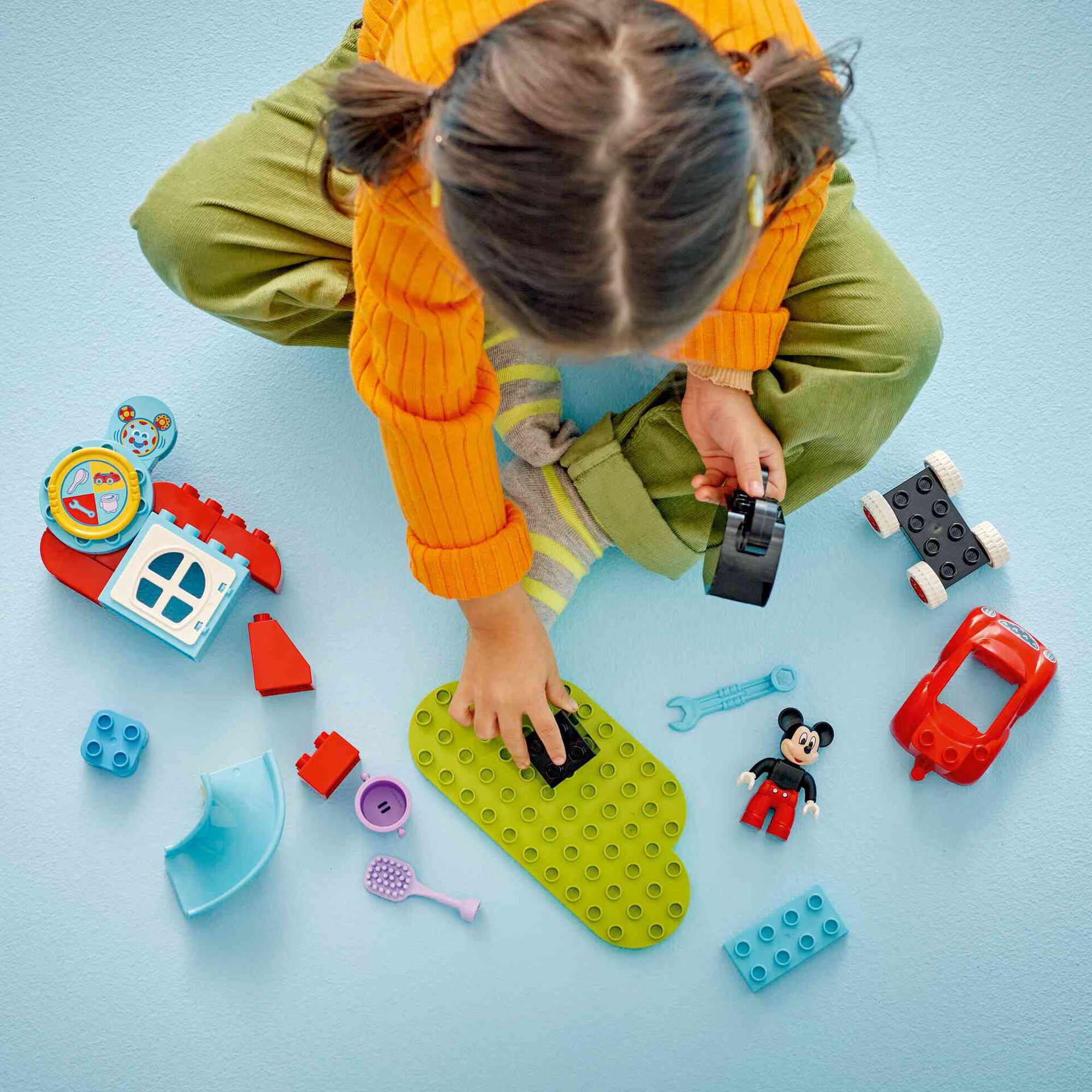 A Casa do Mickey Mouse com Carro - 10454