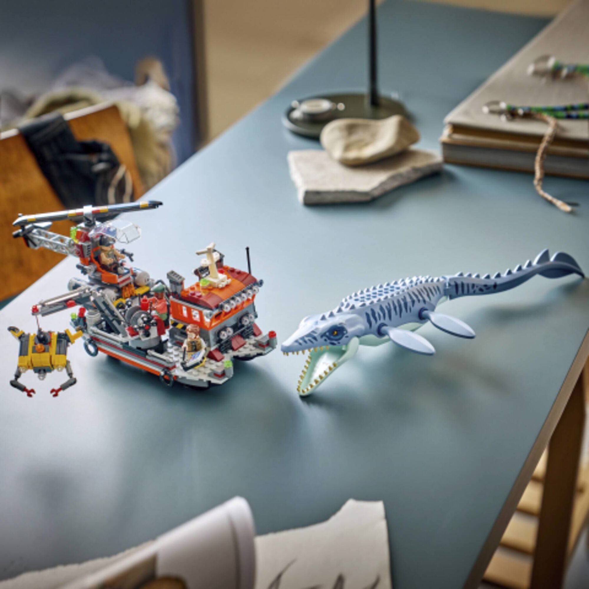 LEGO Jurassic World - Ataque ao Barco do Mosassauro - 77983