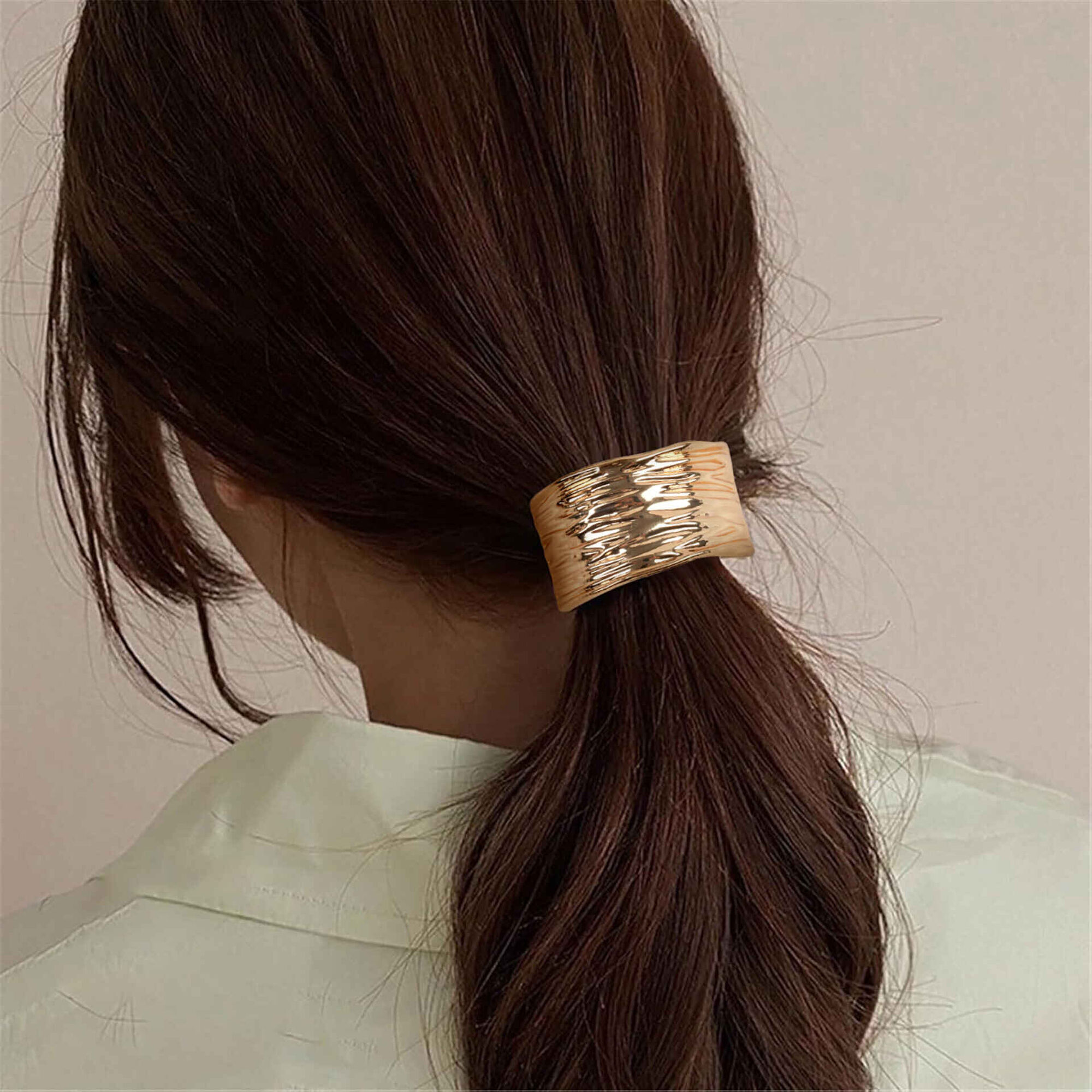 El&aacute;stico de Cabelo Dourado Bazar&atilde;o