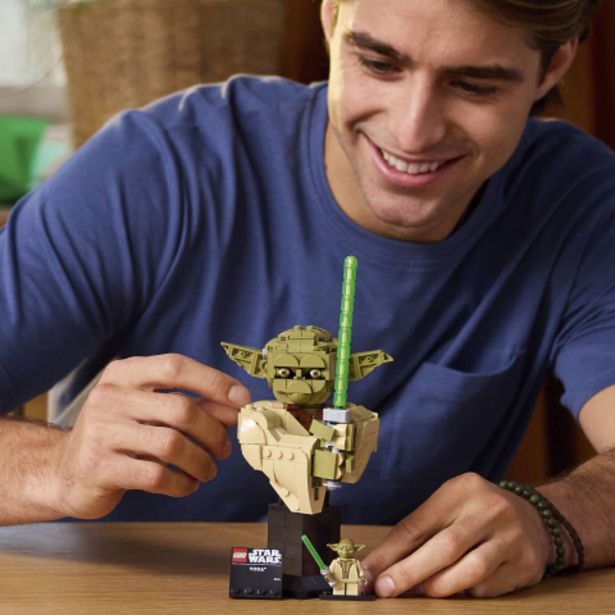 LEGO Star Wars - Busto do Yoda - 75438