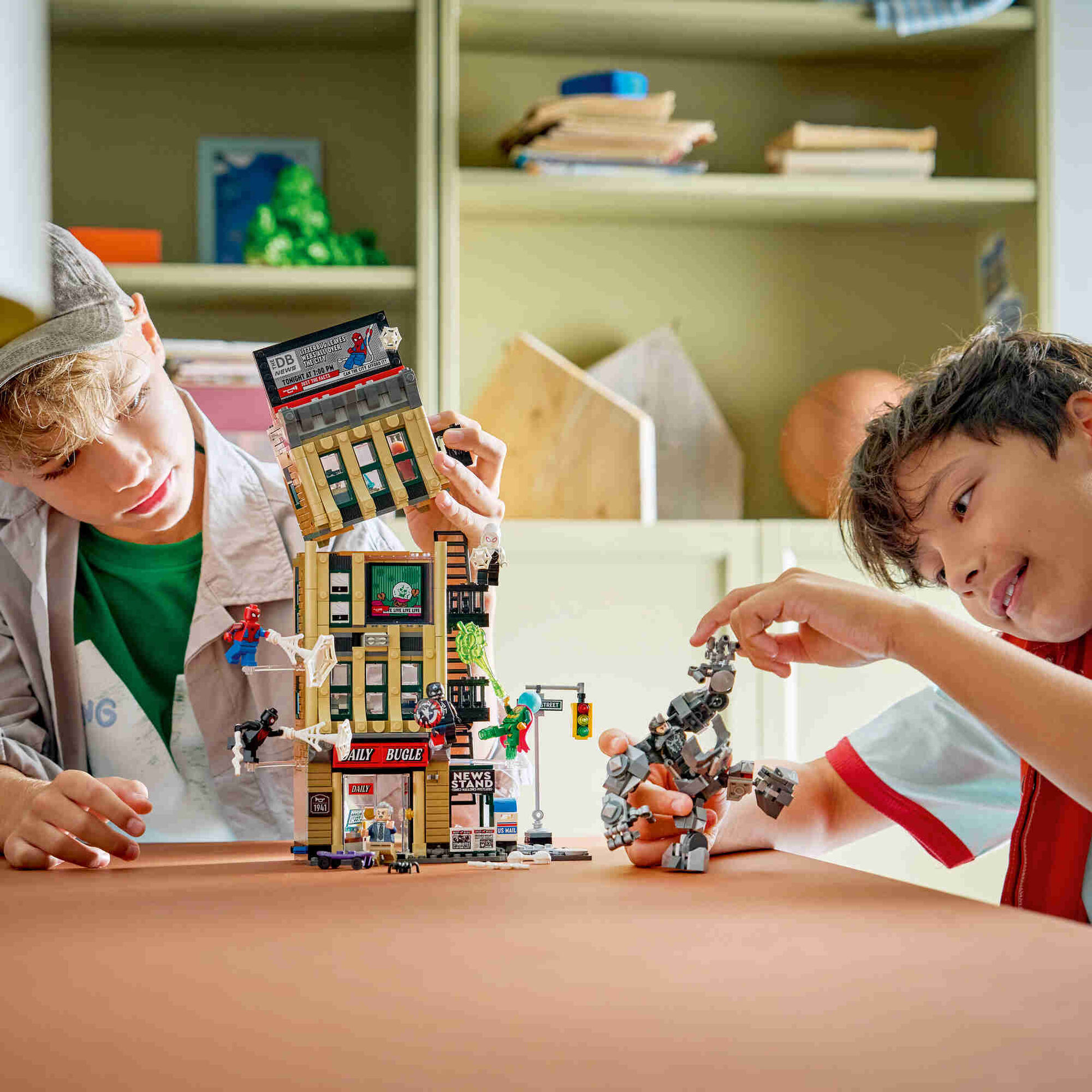 LEGO Marvel - Spider-Man contra Mysterio: O Daily Bugle - 76342