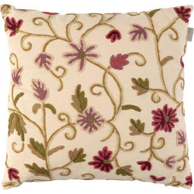 Almofada 45x45cm Cru com Bordado Flores Verde e Vermelho Kasa