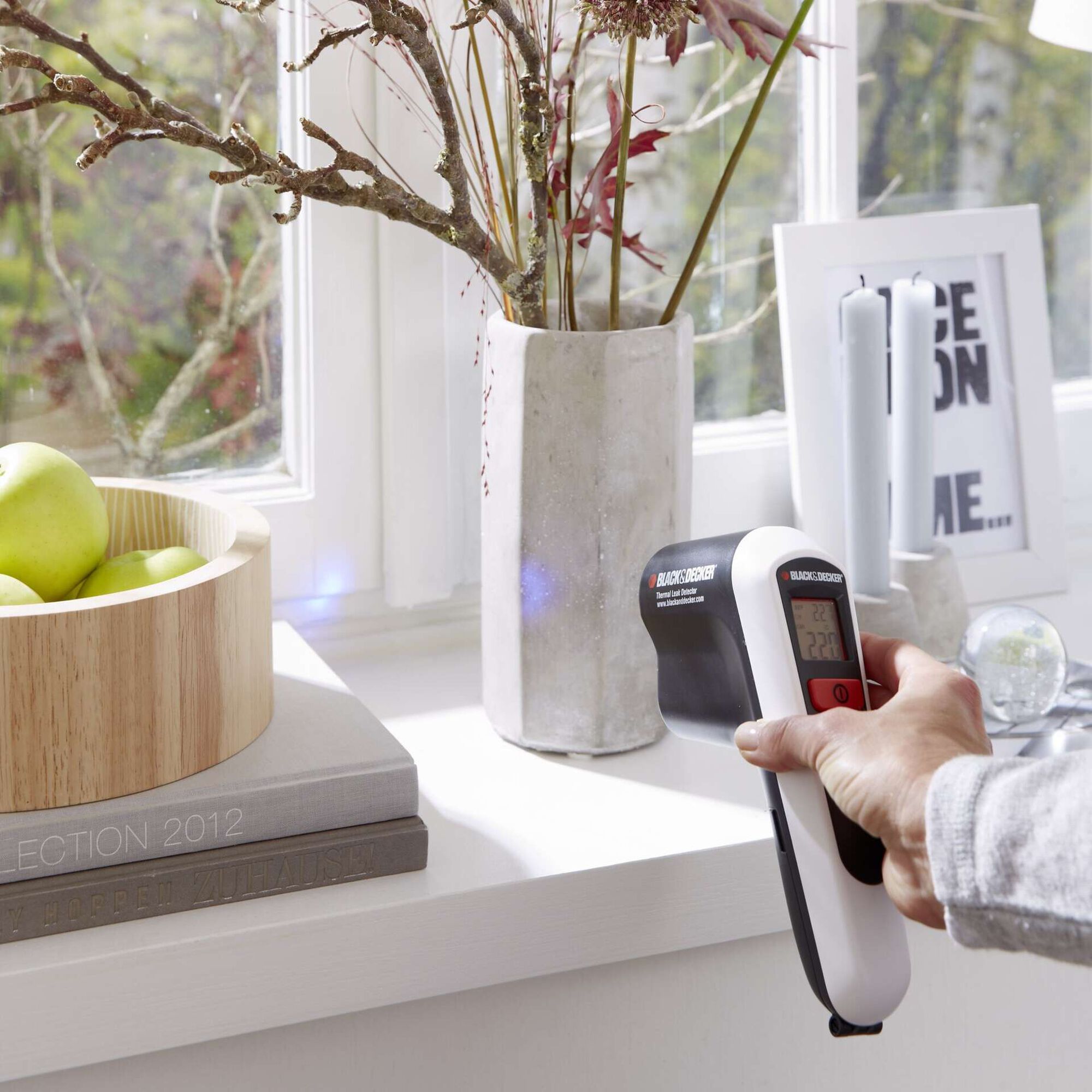 Fita Calafetar Portas e Janelas 9mmx6mts Castanha