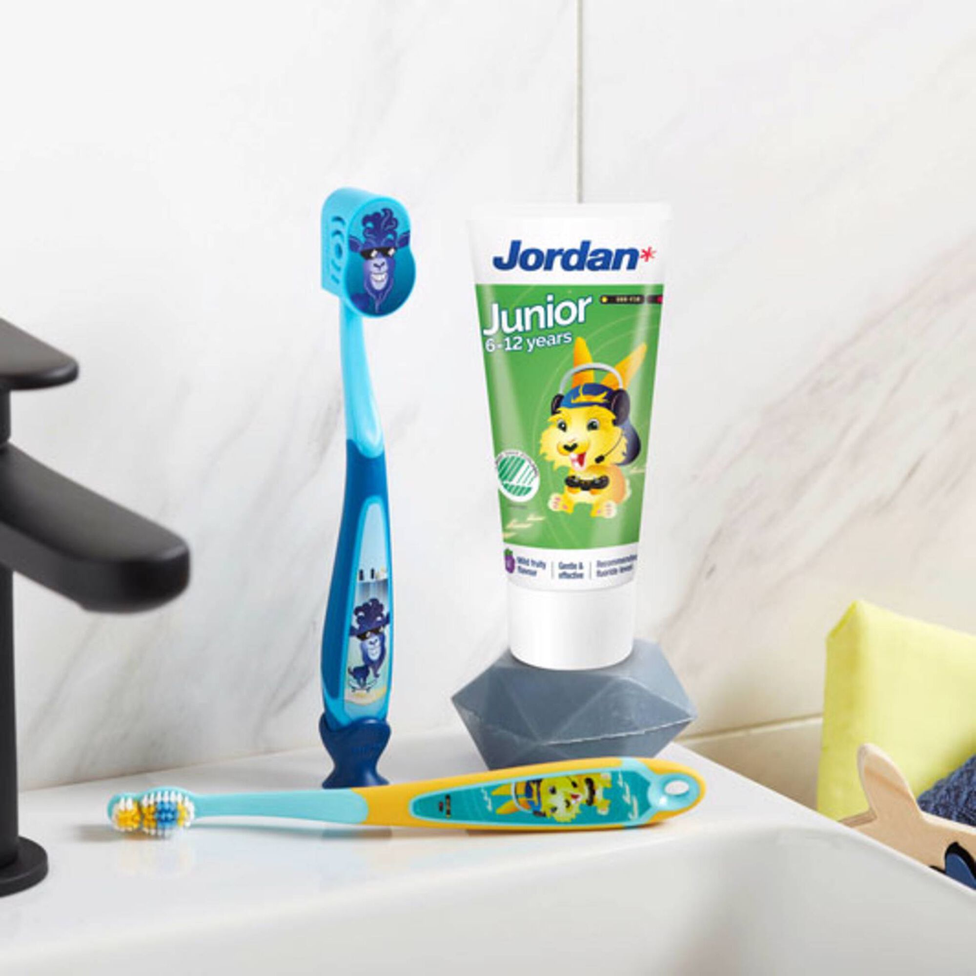 Escova de Dentes Criança 6 a 9 Anos