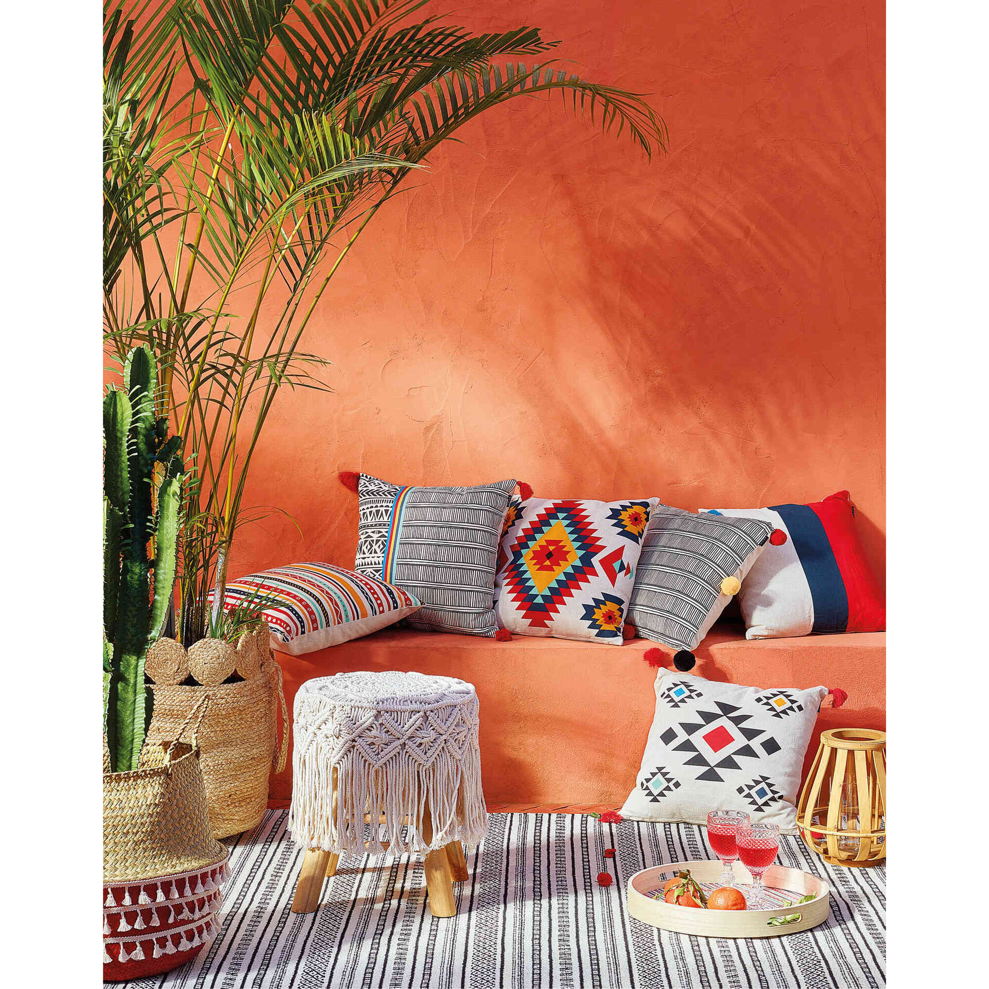 Repousa Pés Bege Macramé Repousa Pés Bege Macramé