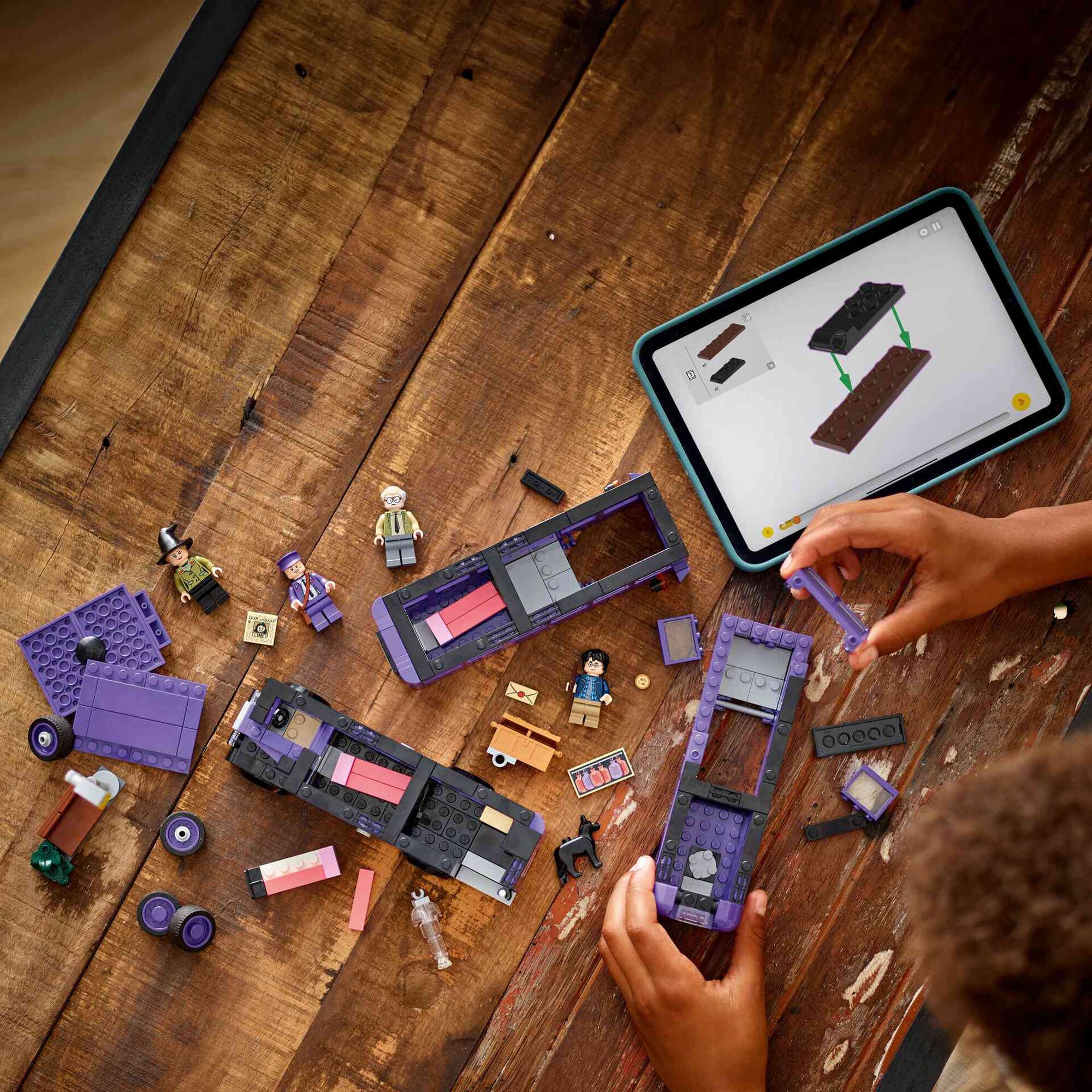 LEGO Harry Potter - Aventura no Autocarro Cavaleiro - 76446