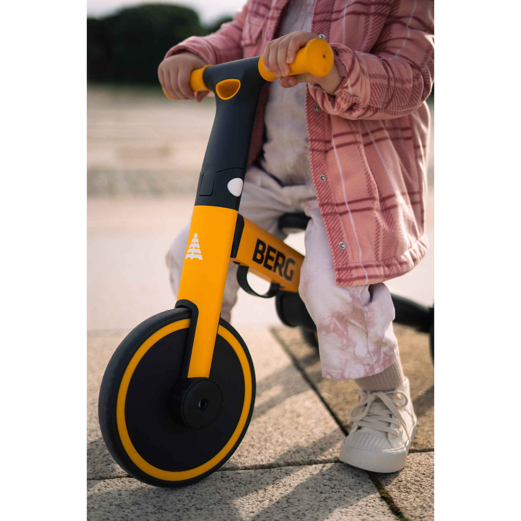 Triciclo Crian&ccedil;a 3 em 1 Preto e Amarelo Berg