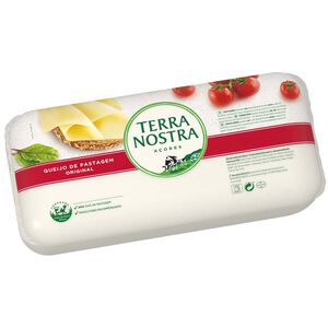 Queijo Flamengo Fatiado no Balcão Terra Nostra