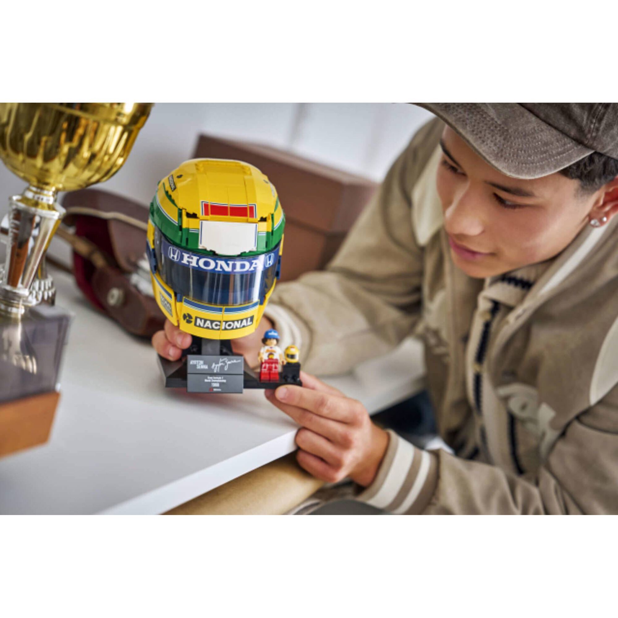 LEGO - Capacete de Ayrton Senna F&oacute;rmula 1 - 43024