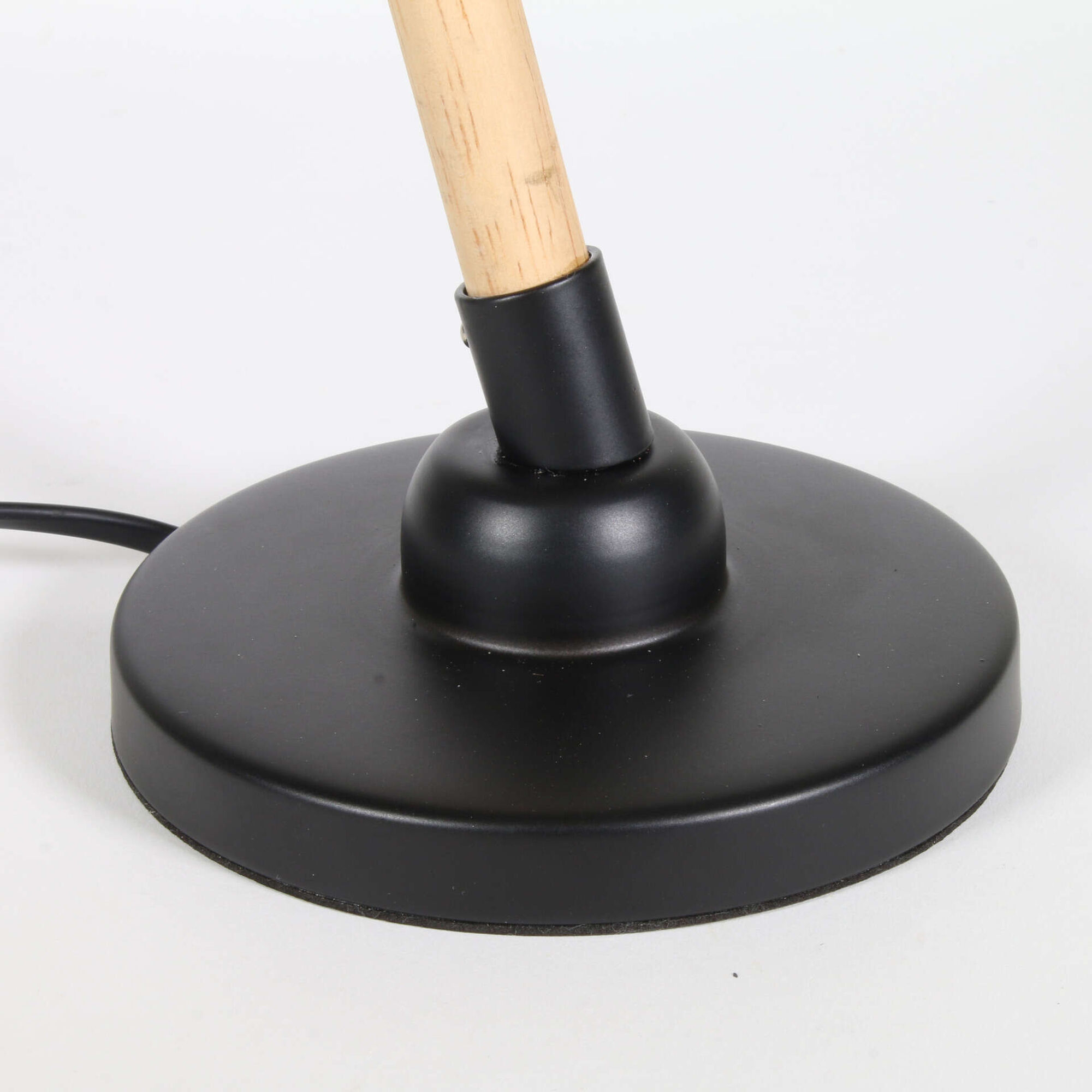 Candeeiro de Mesa Metal Preto&nbsp; Kasa