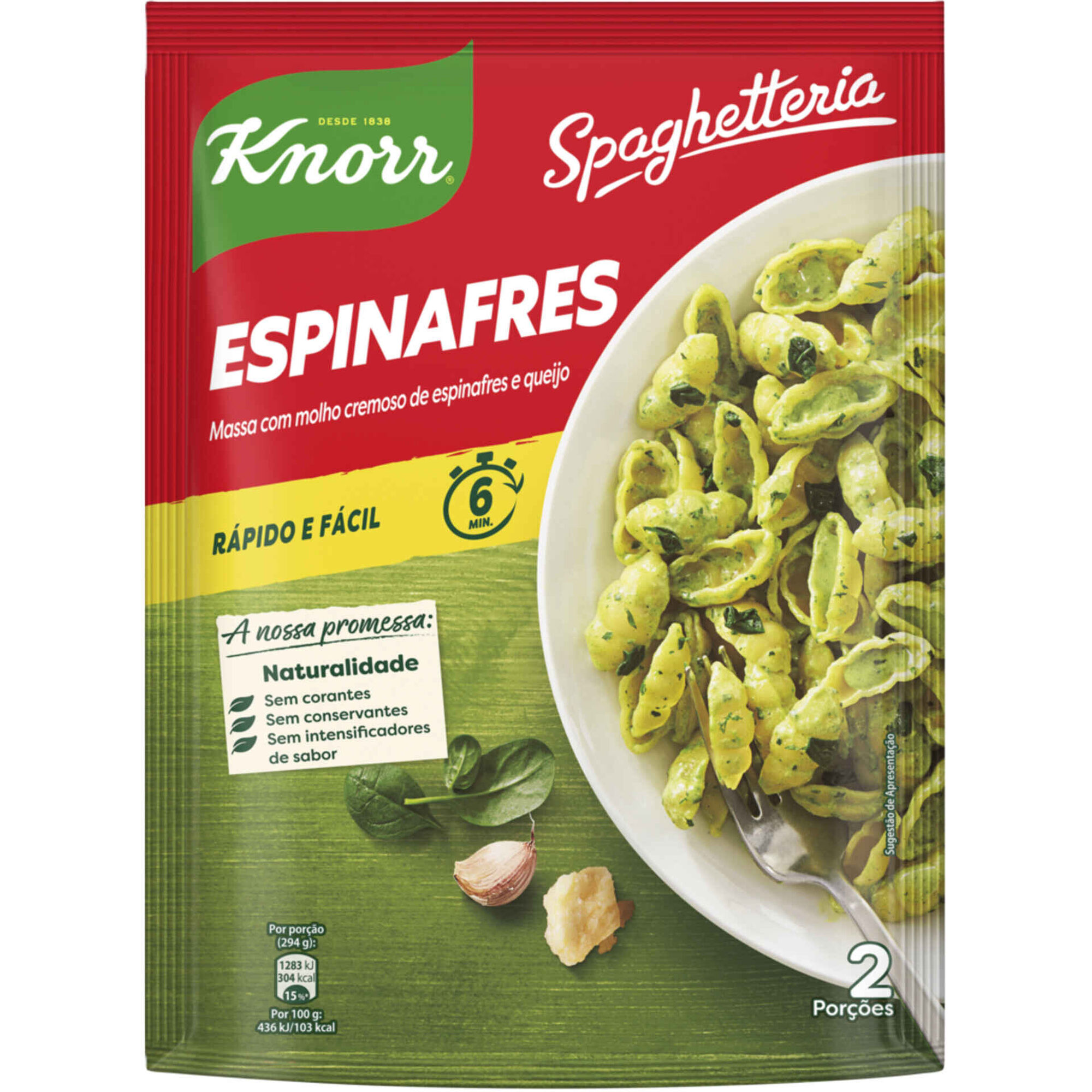 Massa com Molho Cremoso de Espinafres e Queijo Massa com Molho Cremoso de Espinafres e Queijo